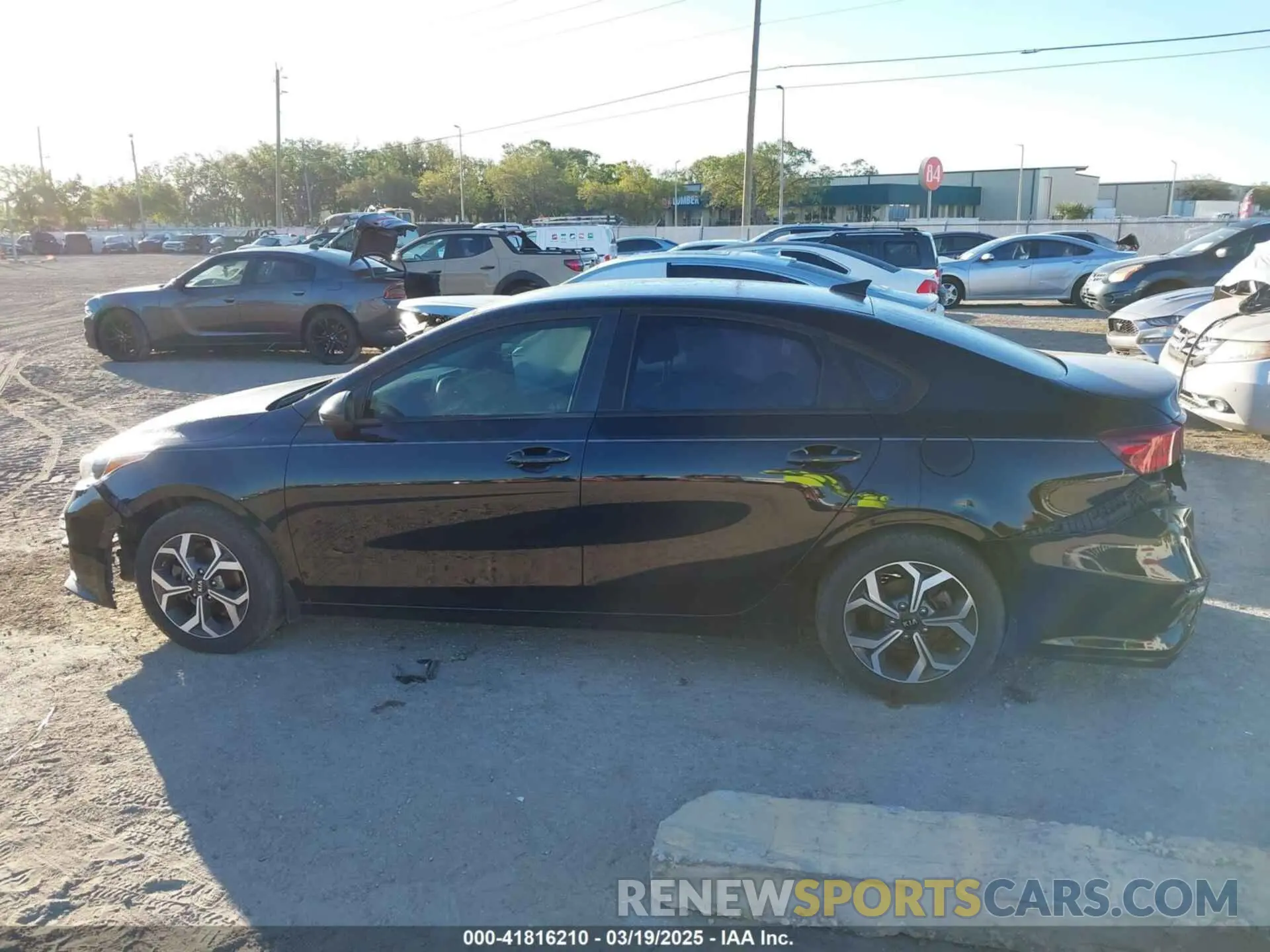 14 Photograph of a damaged car 3KPF24AD8KE133273 KIA FORTE 2019