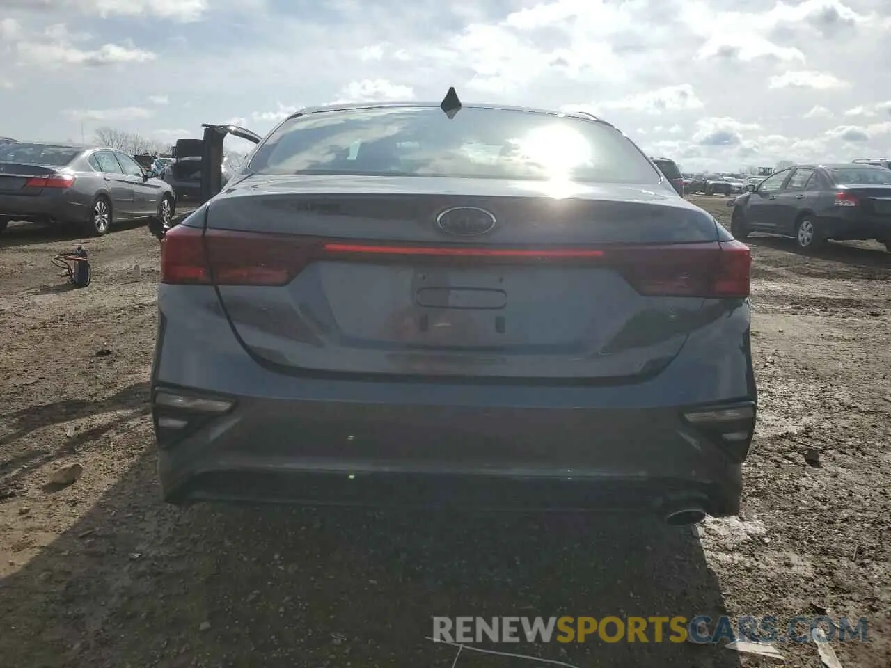 6 Photograph of a damaged car 3KPF24AD8KE135590 KIA FORTE 2019