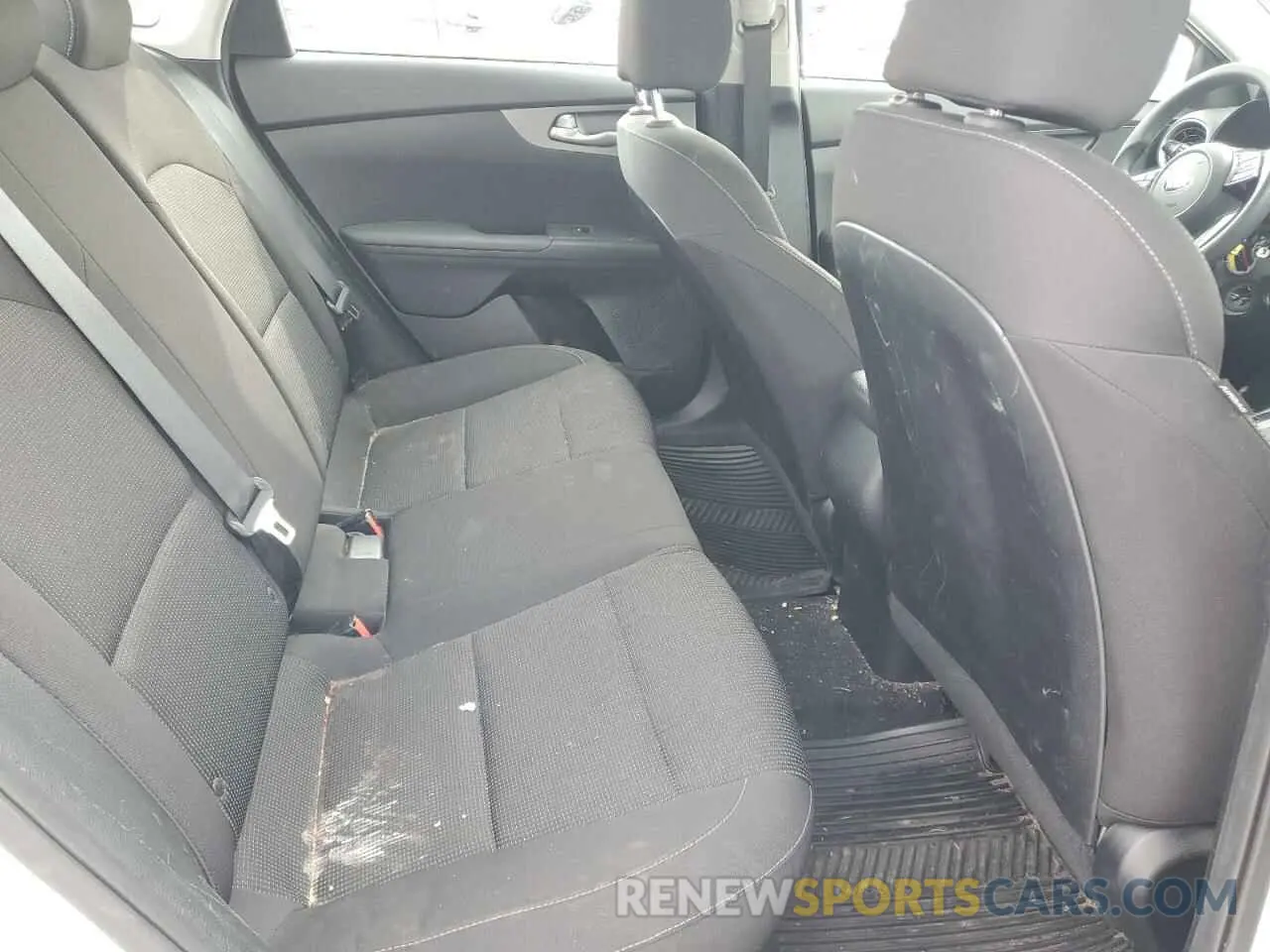 10 Photograph of a damaged car 3KPF24AD9KE006449 KIA FORTE 2019