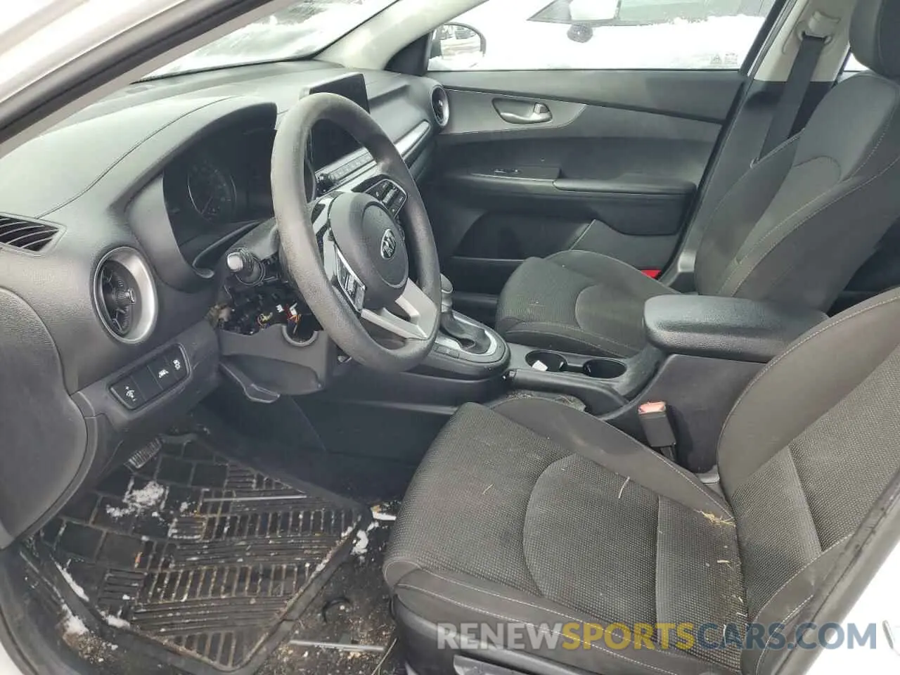 7 Photograph of a damaged car 3KPF24AD9KE006449 KIA FORTE 2019