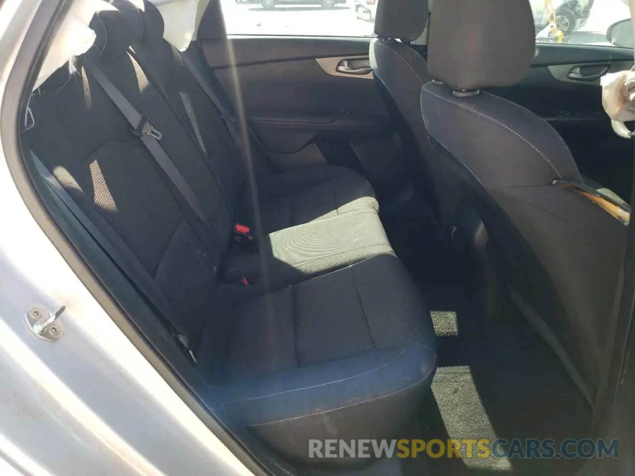 11 Photograph of a damaged car 3KPF24AD9KE007309 KIA FORTE 2019