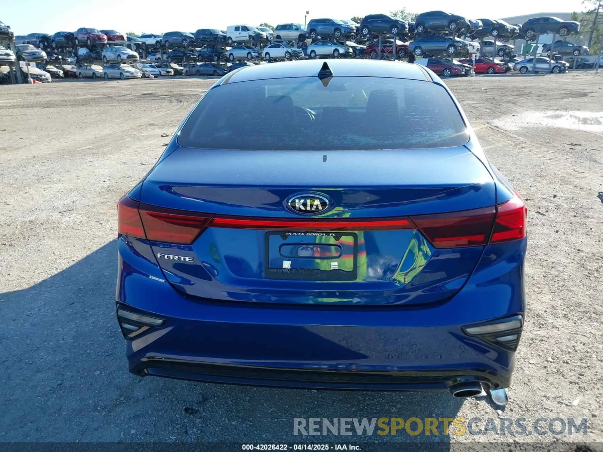 16 Photograph of a damaged car 3KPF24AD9KE010744 KIA FORTE 2019