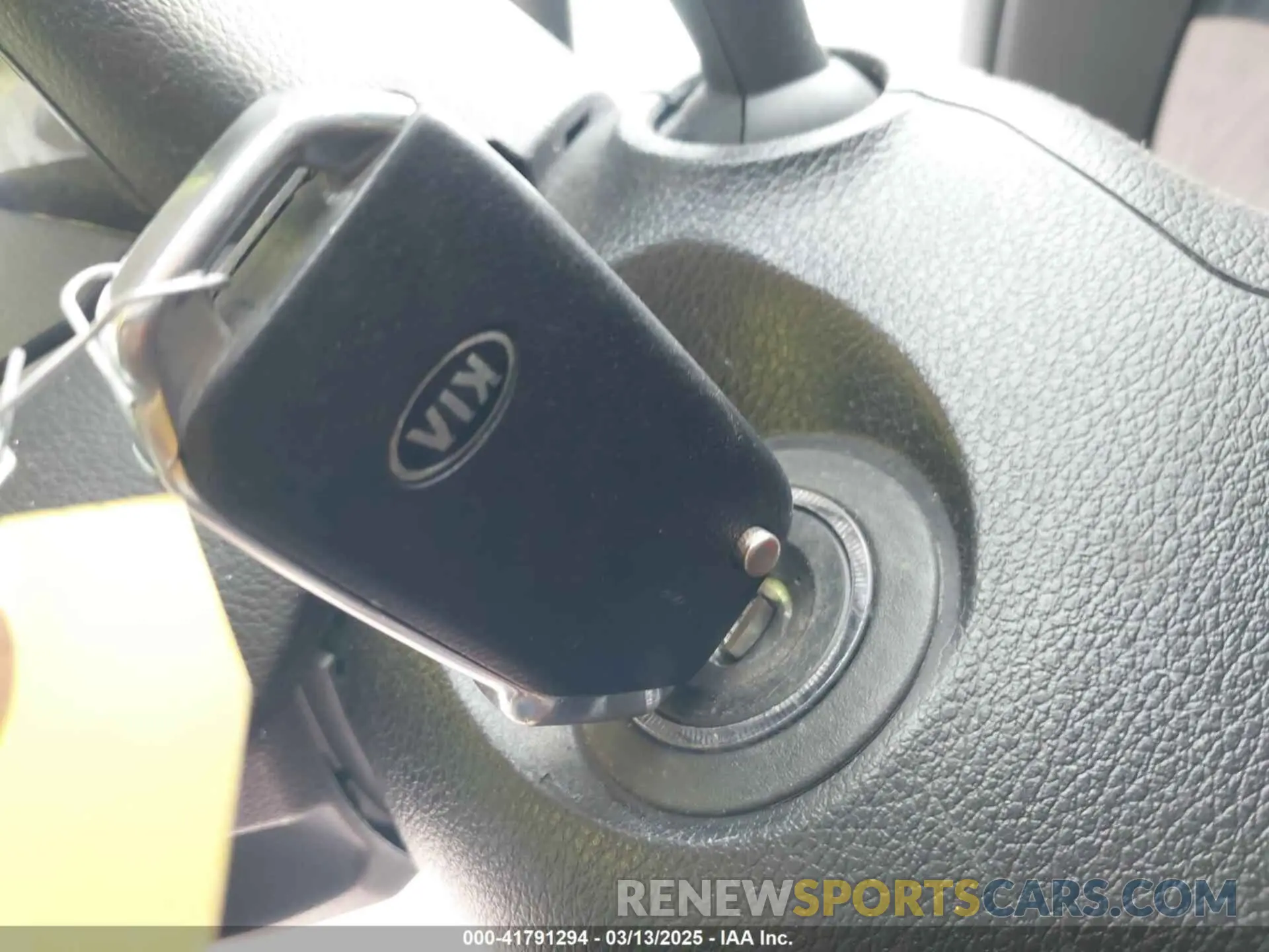 11 Photograph of a damaged car 3KPF24AD9KE033831 KIA FORTE 2019