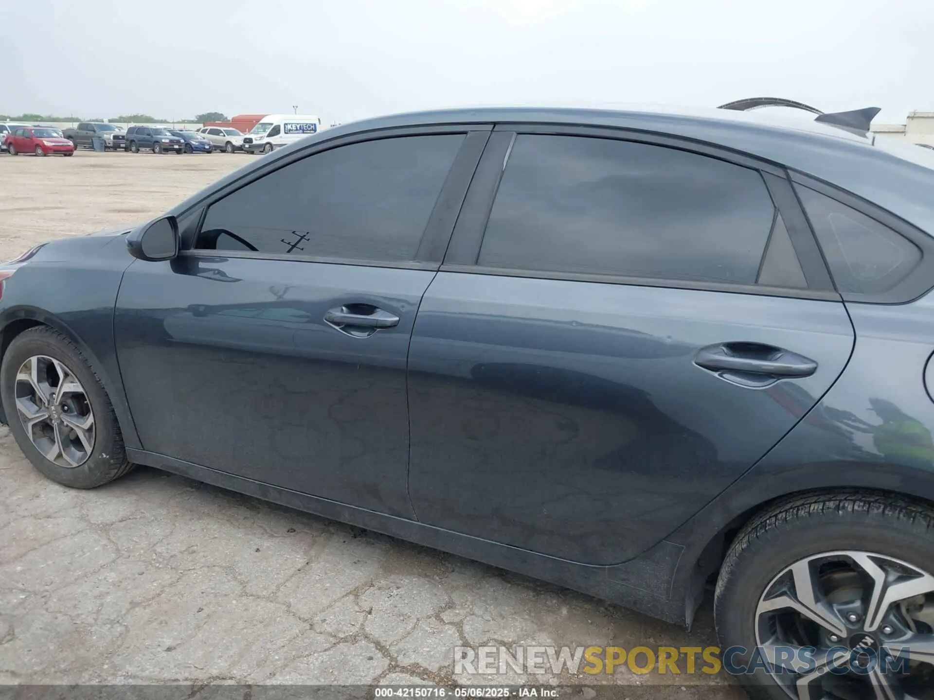 14 Photograph of a damaged car 3KPF24AD9KE036213 KIA FORTE 2019