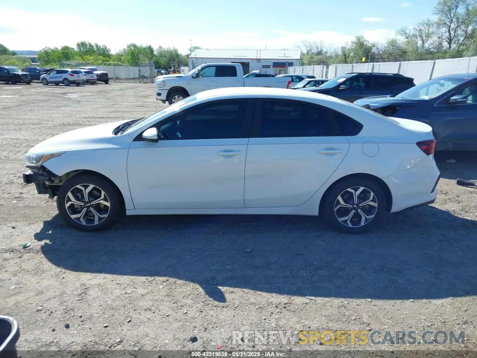15 Photograph of a damaged car 3KPF24AD9KE037958 KIA FORTE 2019