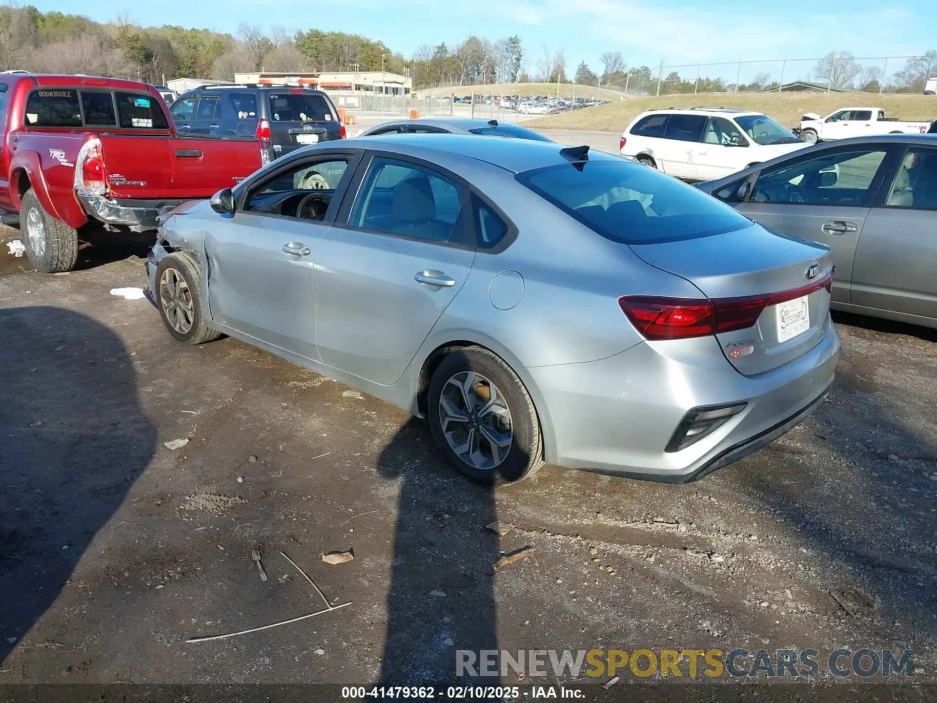 3 Photograph of a damaged car 3KPF24AD9KE040536 KIA FORTE 2019