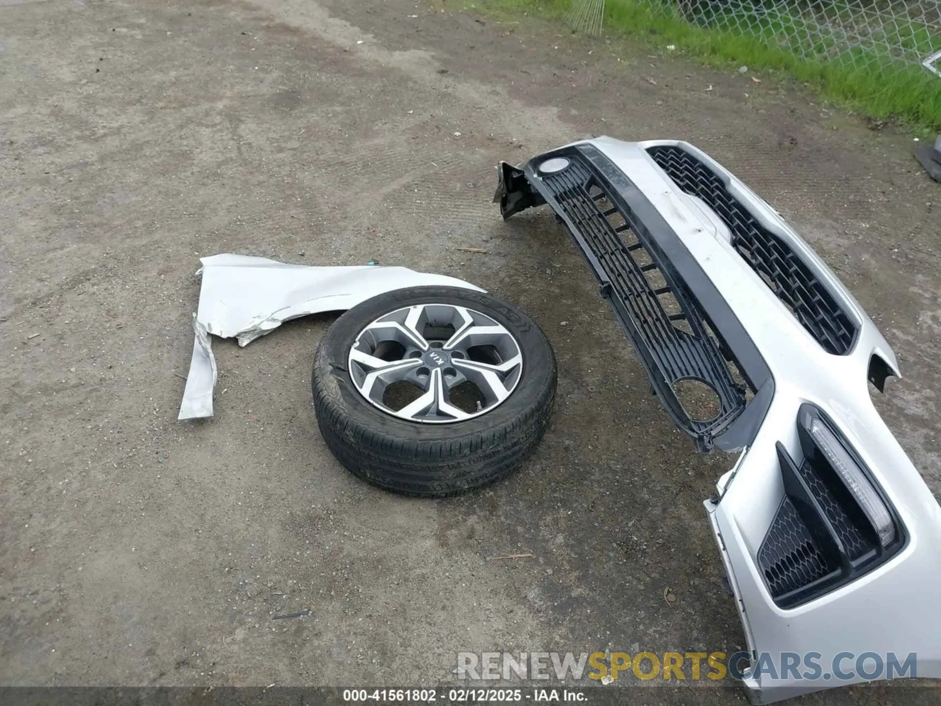 12 Photograph of a damaged car 3KPF24AD9KE042044 KIA FORTE 2019