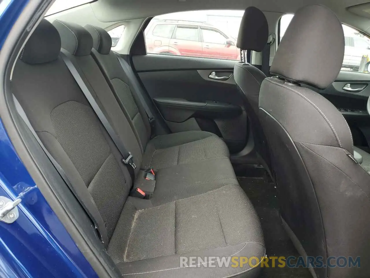 10 Photograph of a damaged car 3KPF24AD9KE052850 KIA FORTE 2019