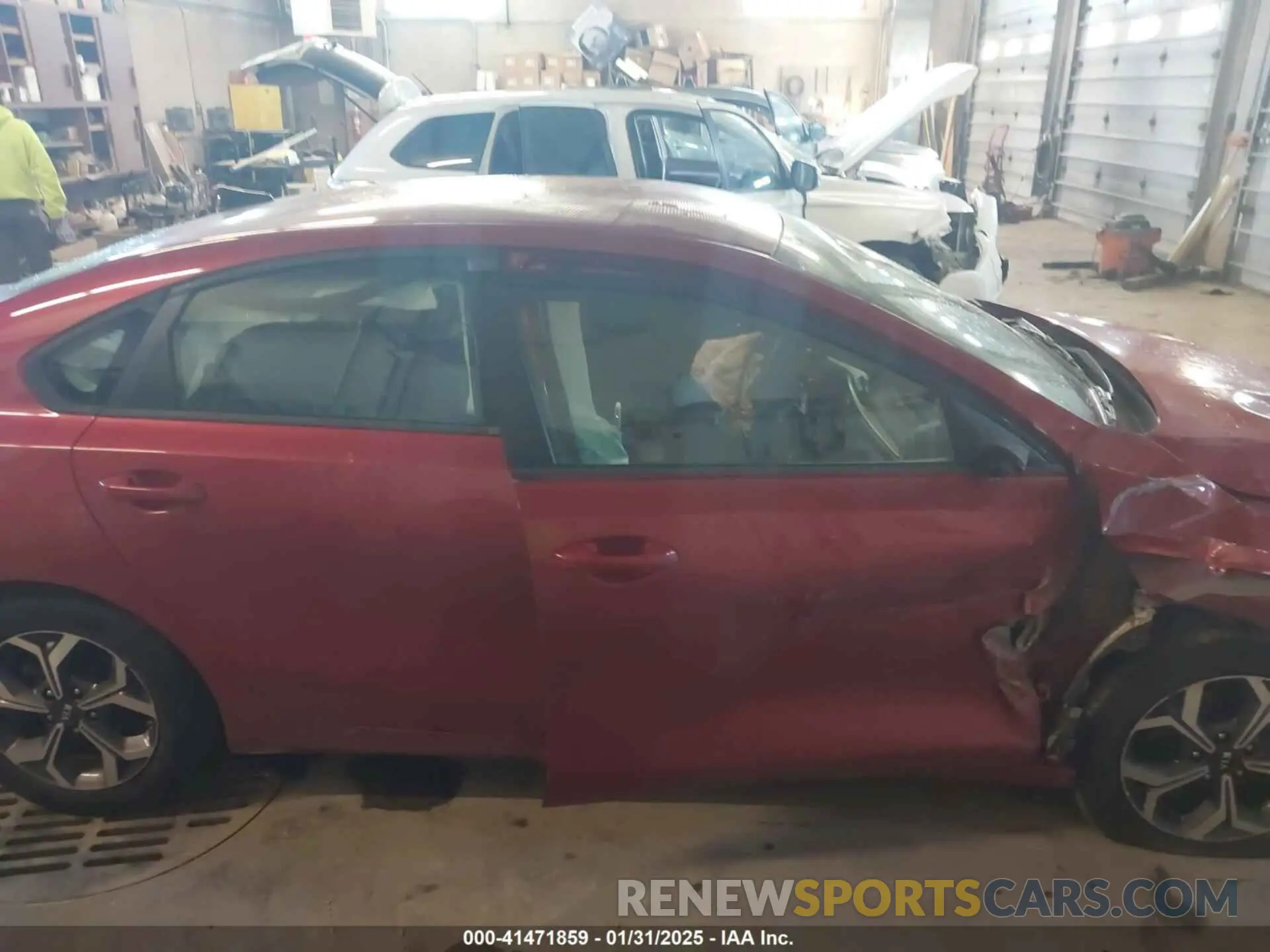 13 Photograph of a damaged car 3KPF24AD9KE055893 KIA FORTE 2019