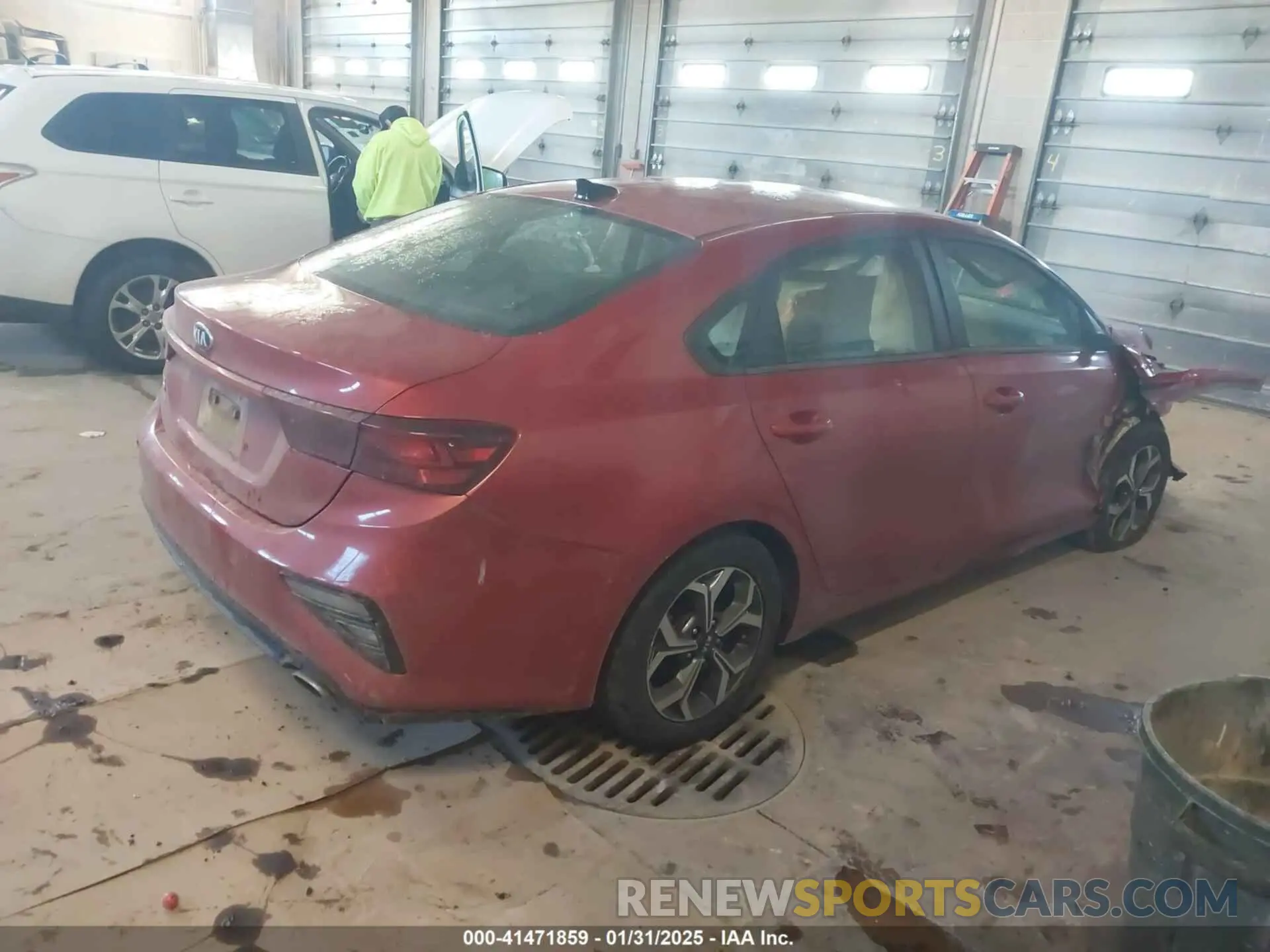 4 Photograph of a damaged car 3KPF24AD9KE055893 KIA FORTE 2019
