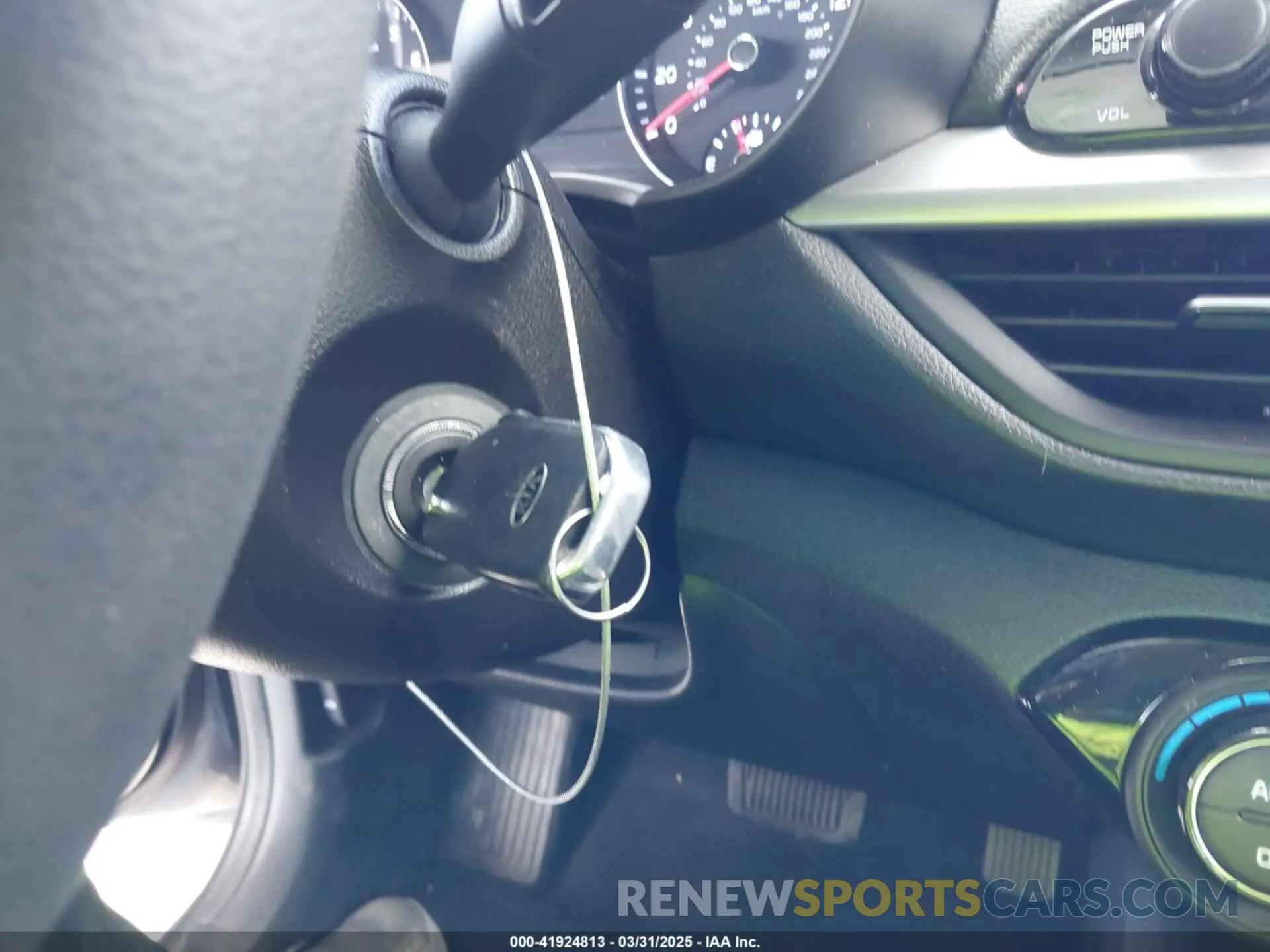 11 Photograph of a damaged car 3KPF24AD9KE097741 KIA FORTE 2019