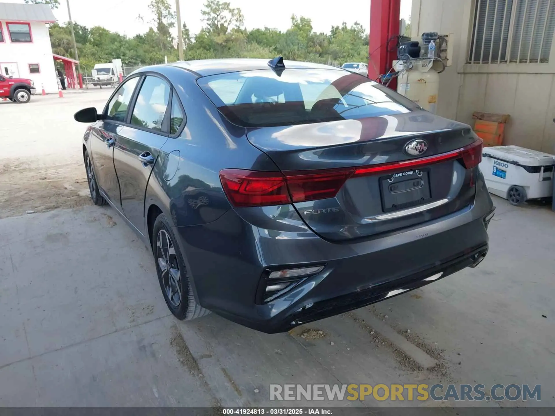 3 Photograph of a damaged car 3KPF24AD9KE097741 KIA FORTE 2019