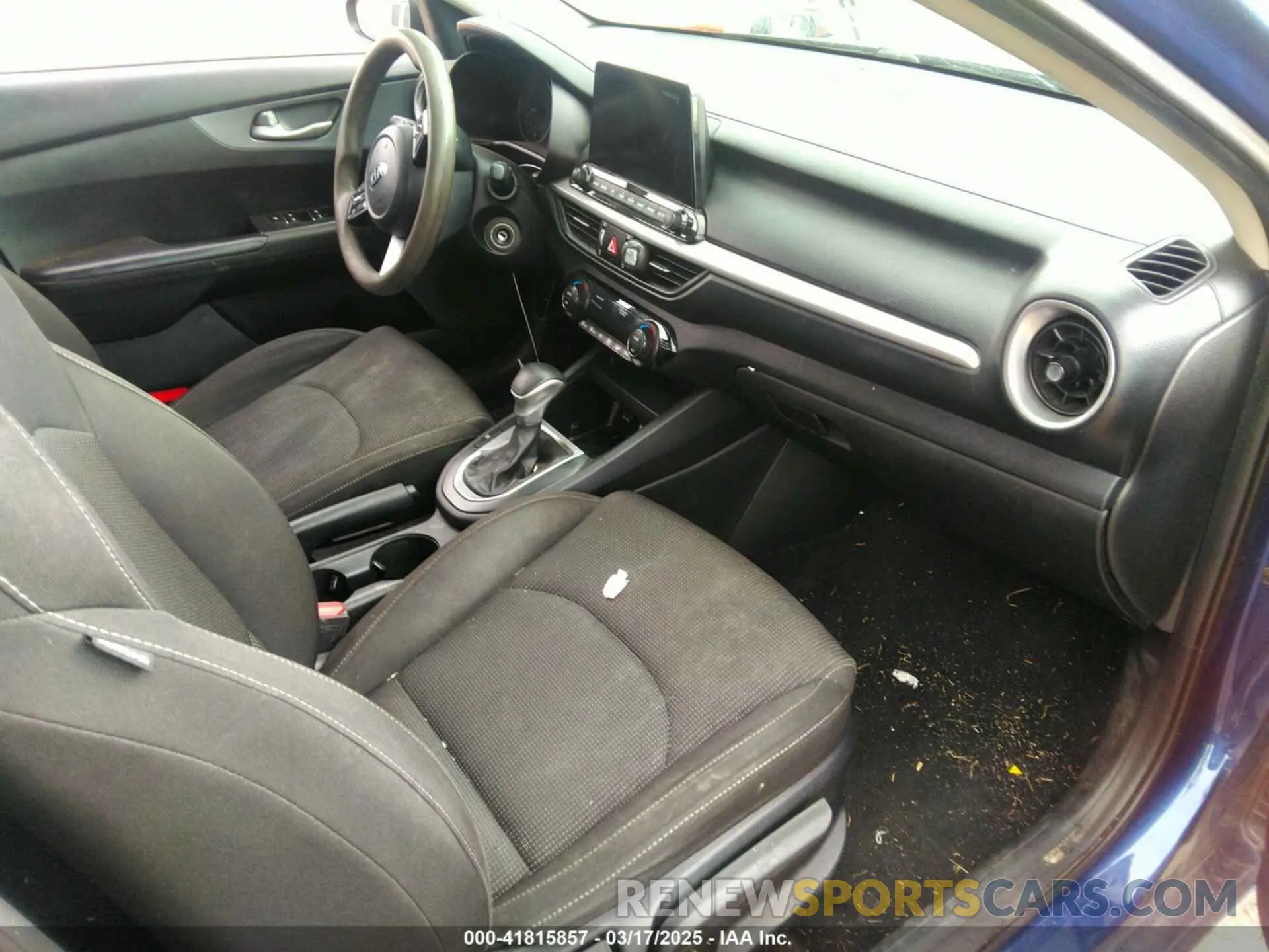 5 Photograph of a damaged car 3KPF24AD9KE109578 KIA FORTE 2019