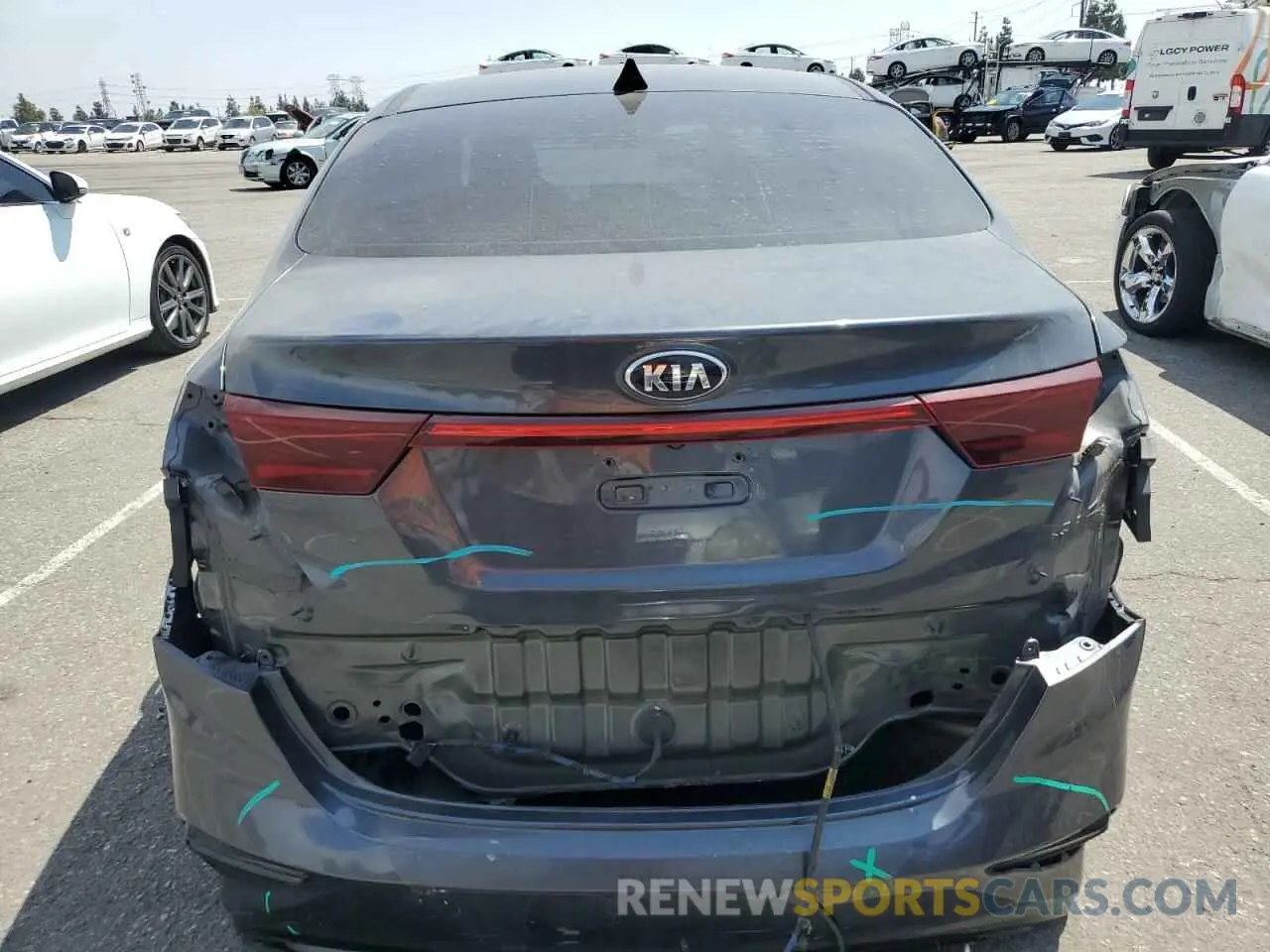 6 Photograph of a damaged car 3KPF24AD9KE109774 KIA FORTE 2019