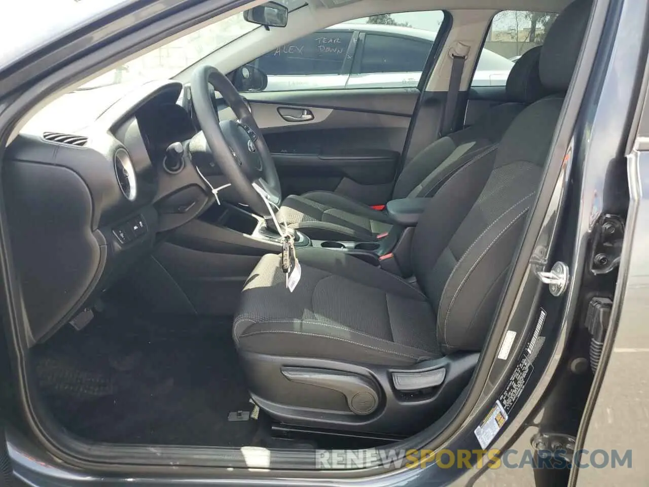 7 Photograph of a damaged car 3KPF24AD9KE109774 KIA FORTE 2019