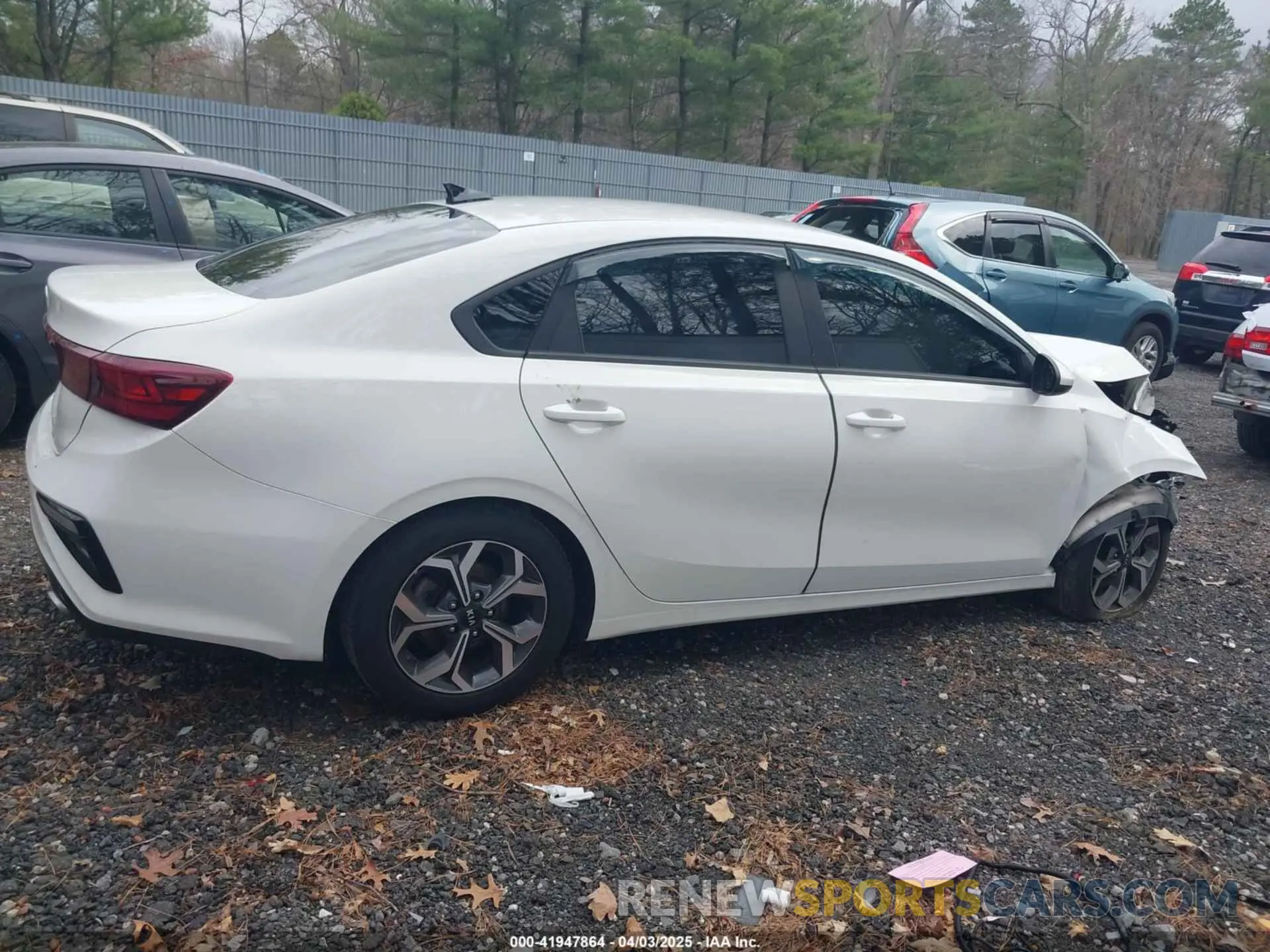 13 Photograph of a damaged car 3KPF24AD9KE116403 KIA FORTE 2019