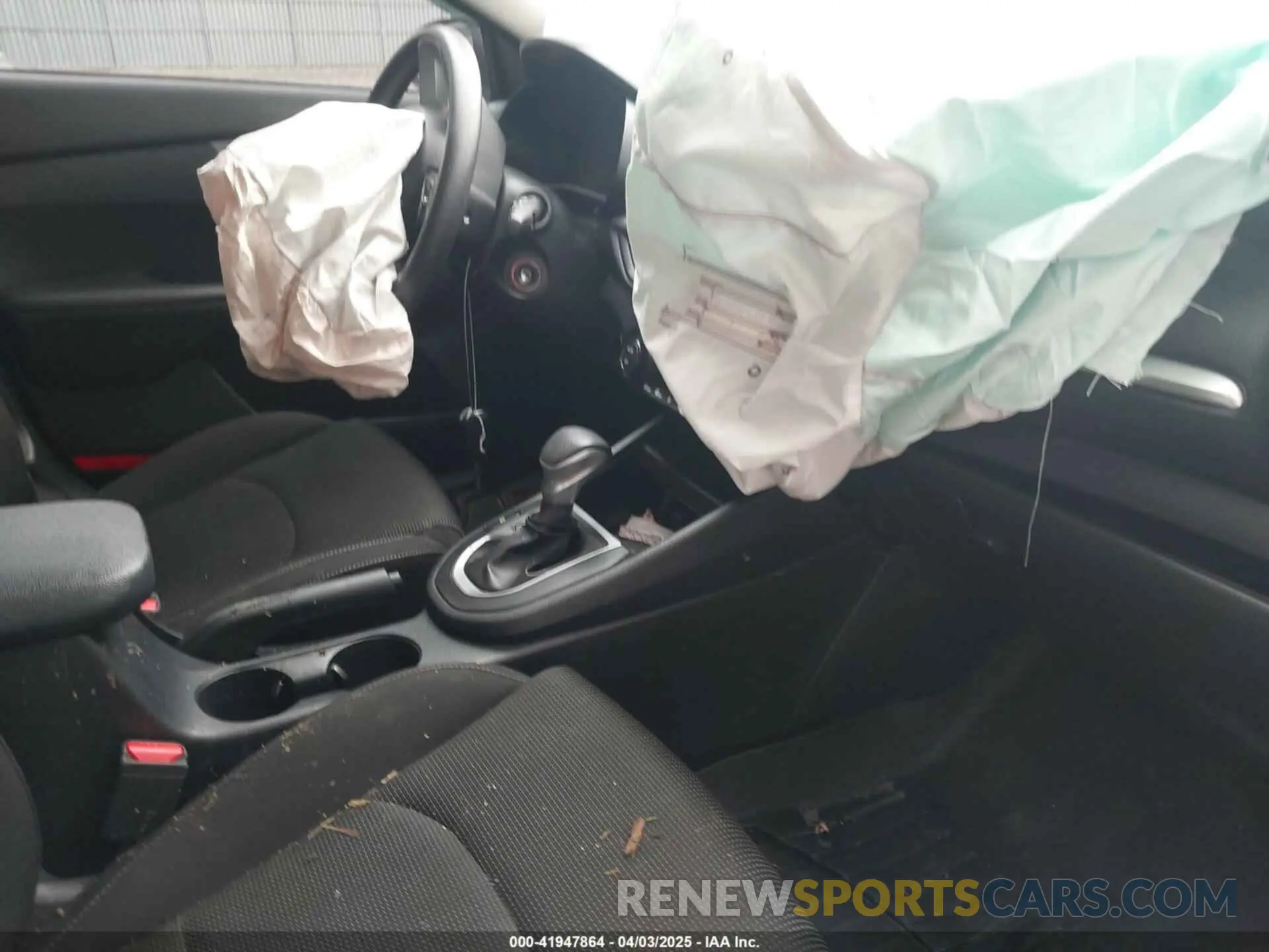 5 Photograph of a damaged car 3KPF24AD9KE116403 KIA FORTE 2019