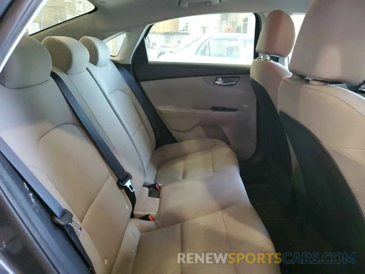 10 Photograph of a damaged car 3KPF24AD9KE133833 KIA FORTE 2019