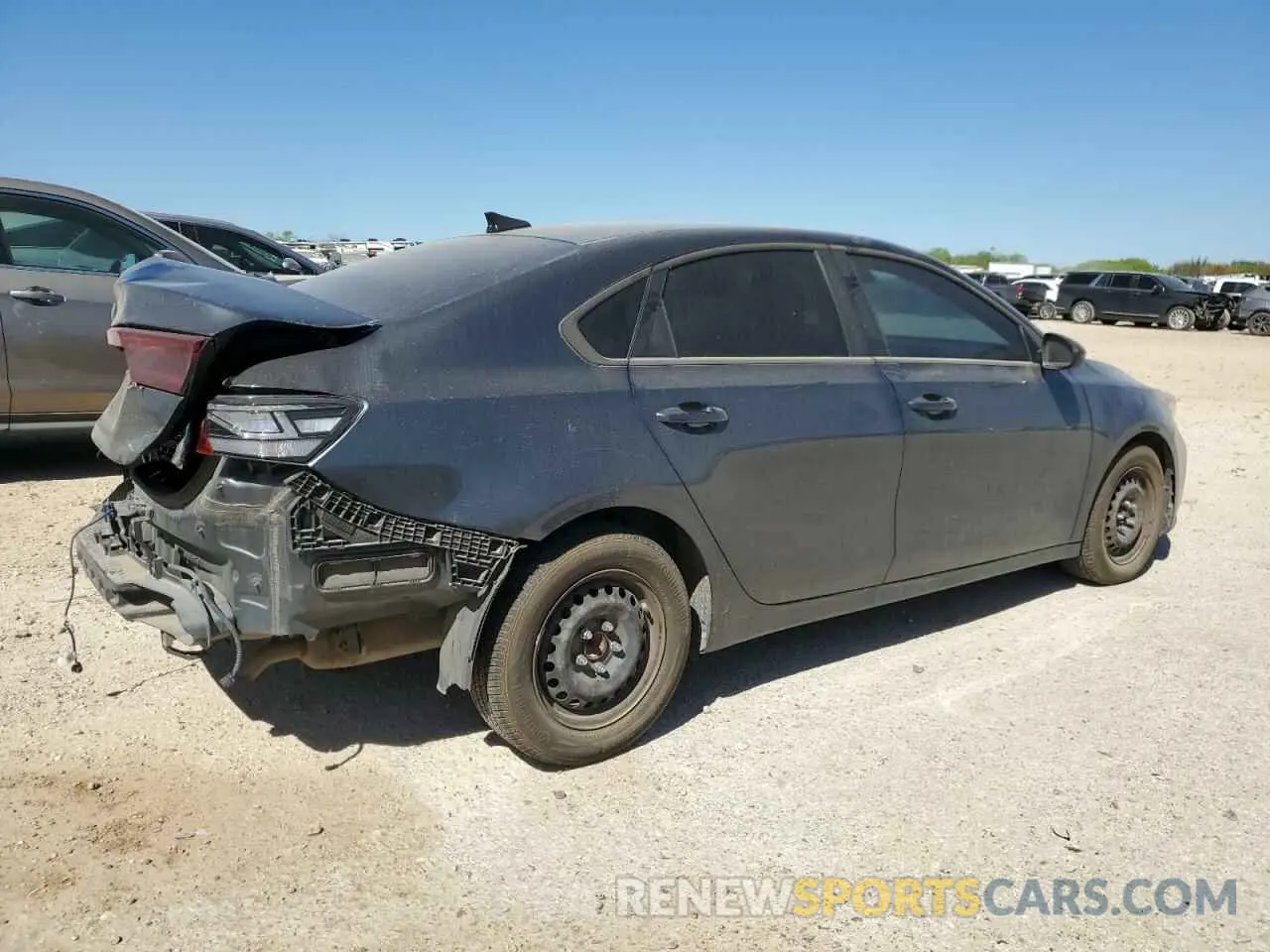 3 Photograph of a damaged car 3KPF24AD9KE139518 KIA FORTE 2019