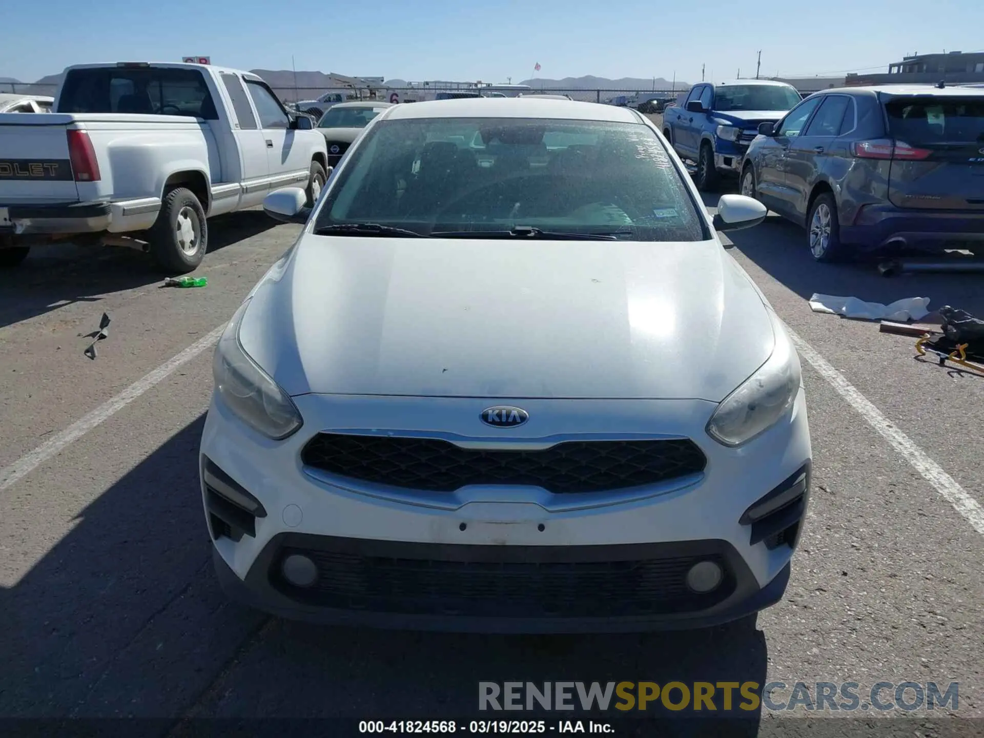 12 Photograph of a damaged car 3KPF24ADXKE006654 KIA FORTE 2019