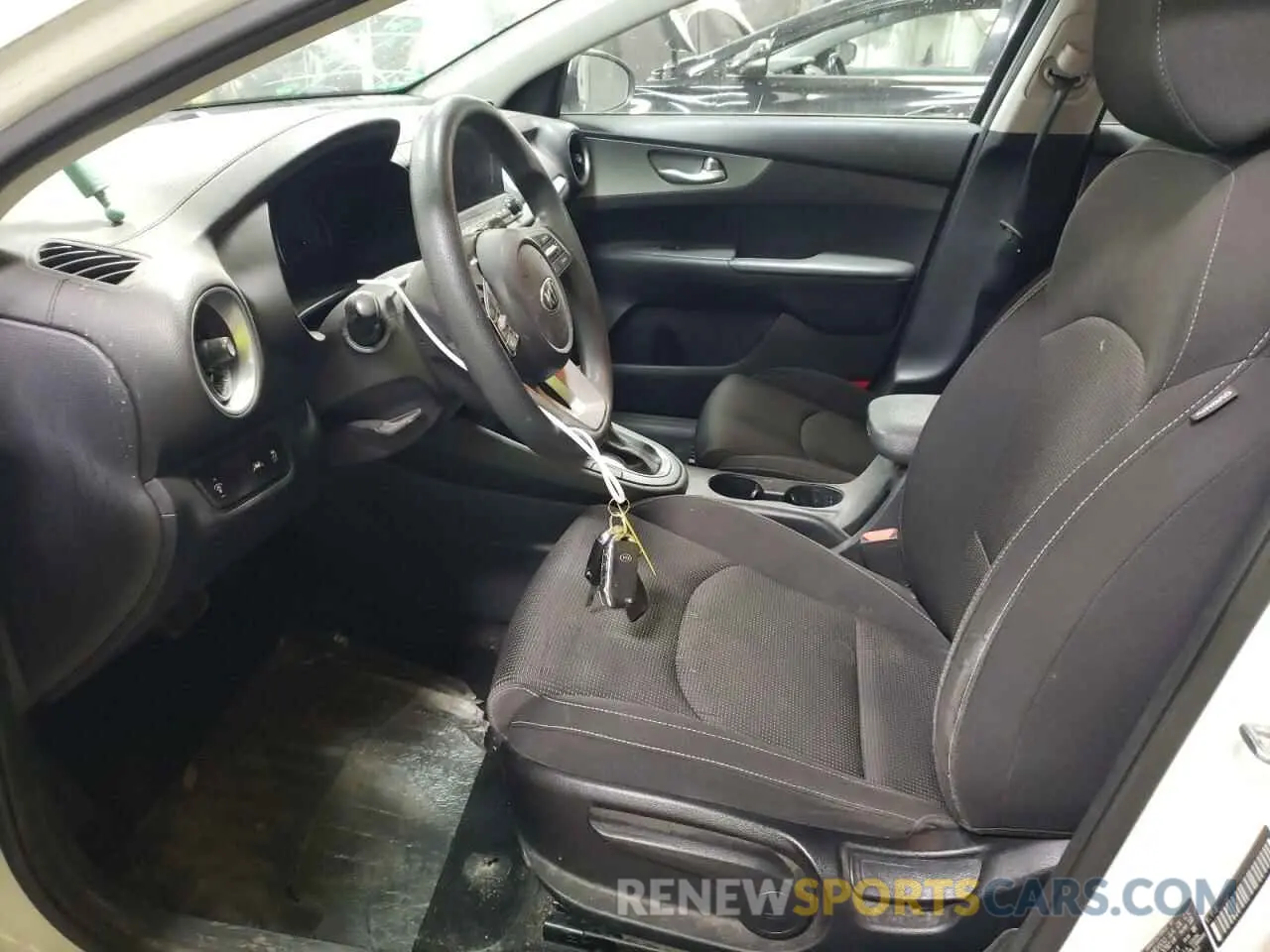 7 Photograph of a damaged car 3KPF24ADXKE010588 KIA FORTE 2019