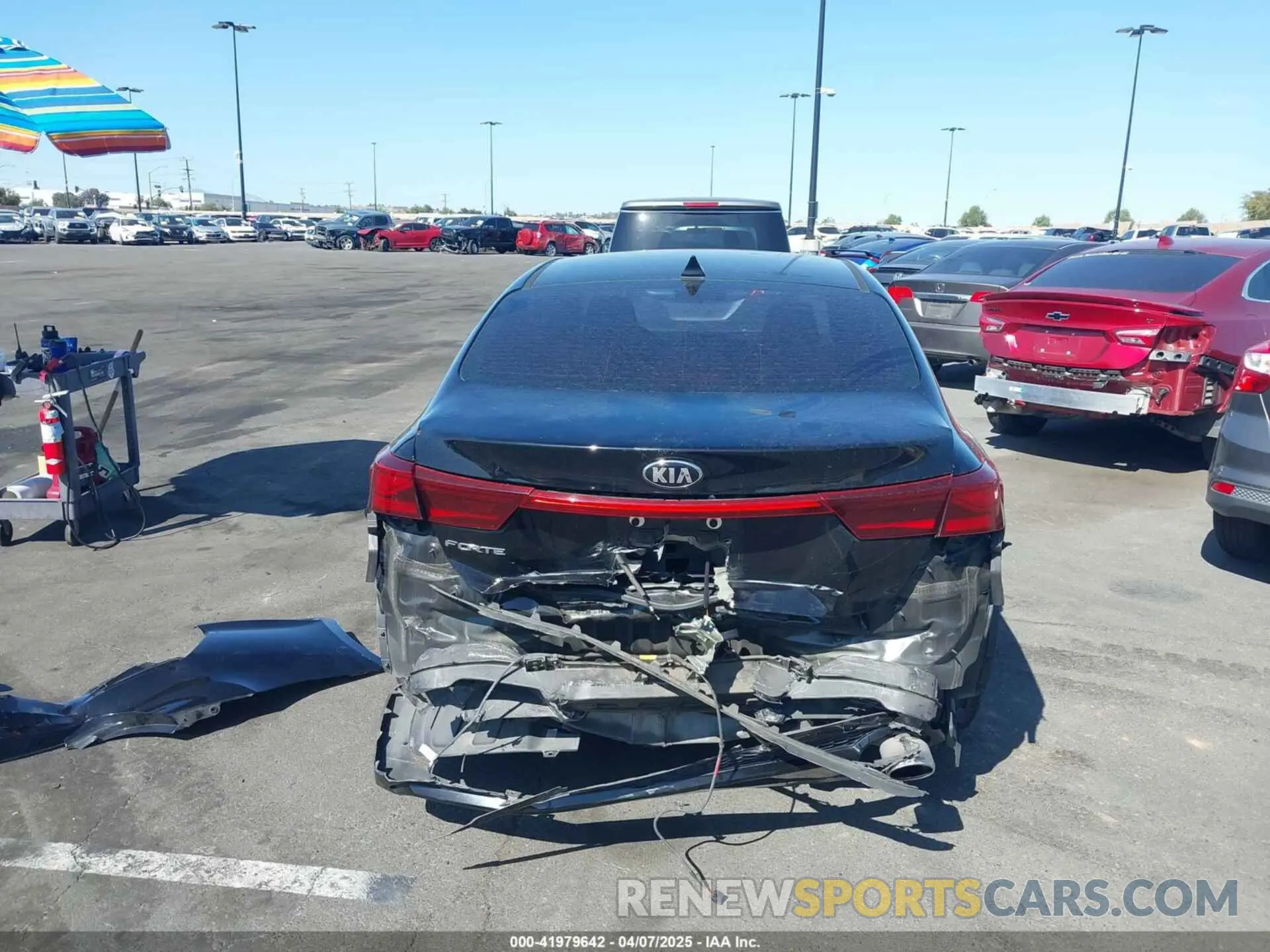 17 Photograph of a damaged car 3KPF24ADXKE016732 KIA FORTE 2019