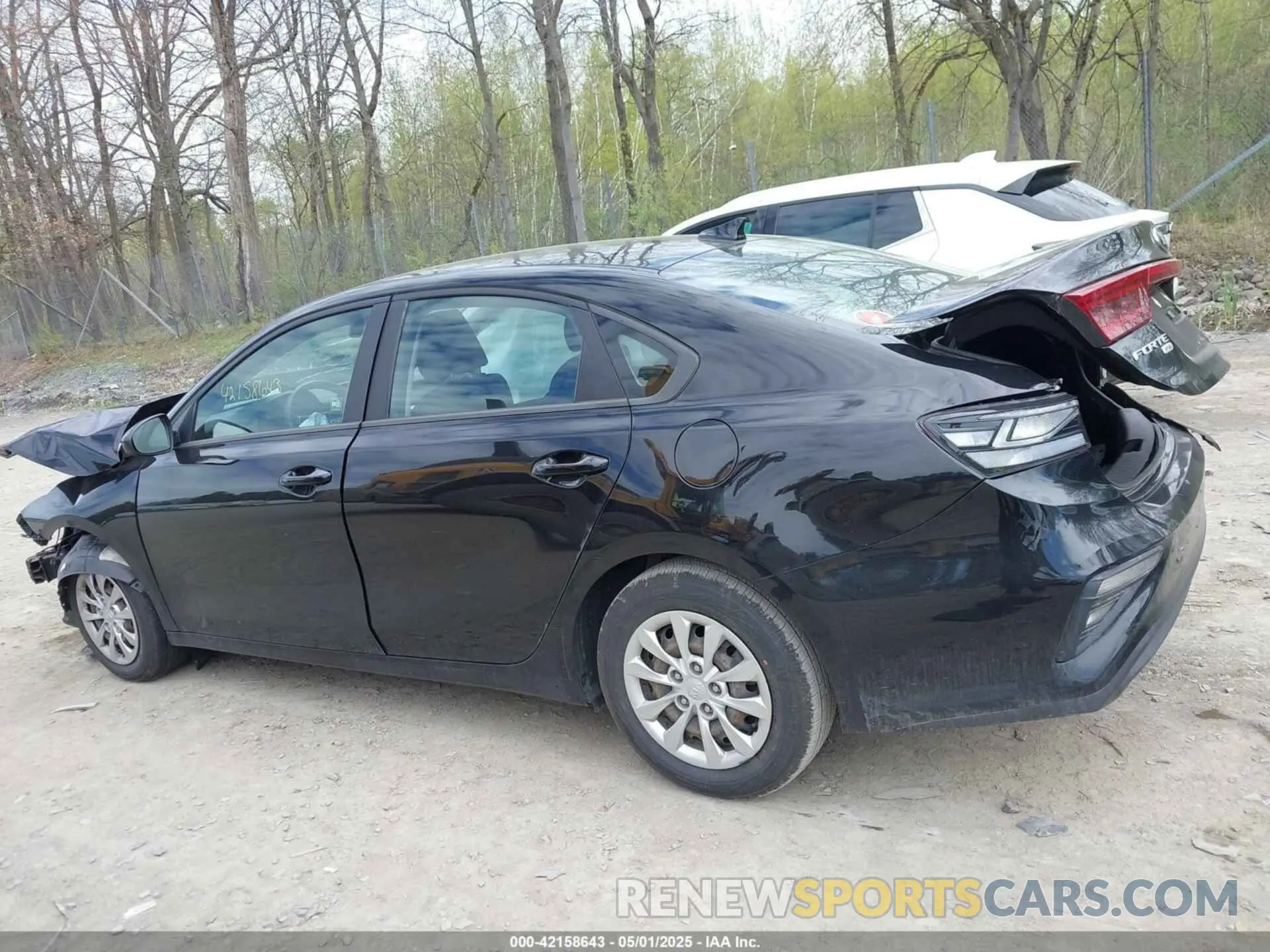 14 Photograph of a damaged car 3KPF24ADXKE021588 KIA FORTE 2019