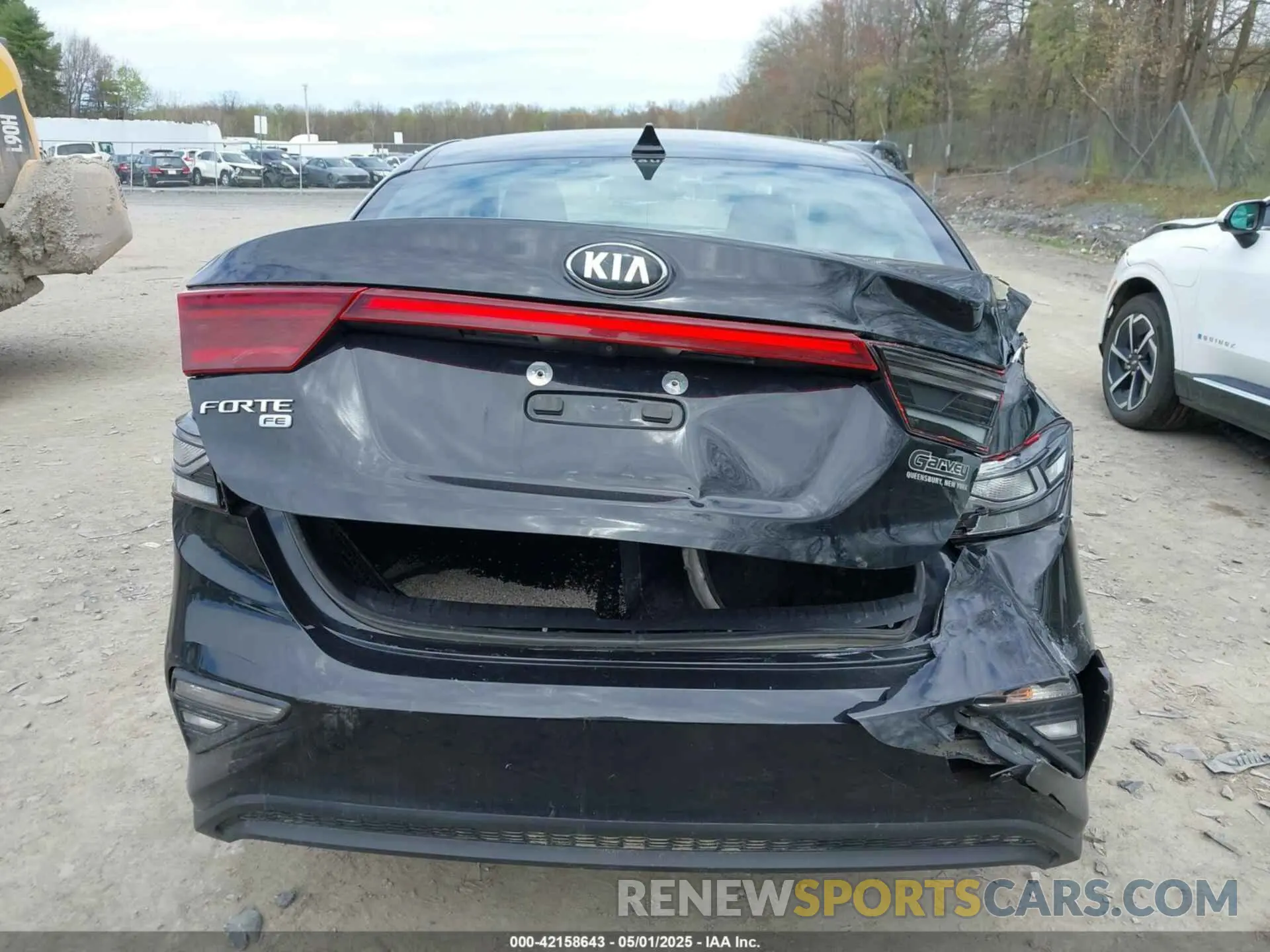 16 Photograph of a damaged car 3KPF24ADXKE021588 KIA FORTE 2019