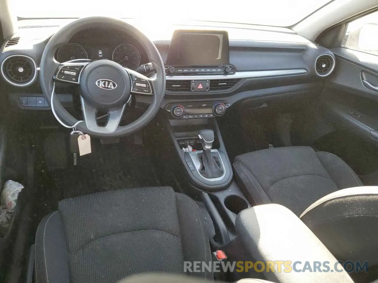 8 Photograph of a damaged car 3KPF24ADXKE040190 KIA FORTE 2019