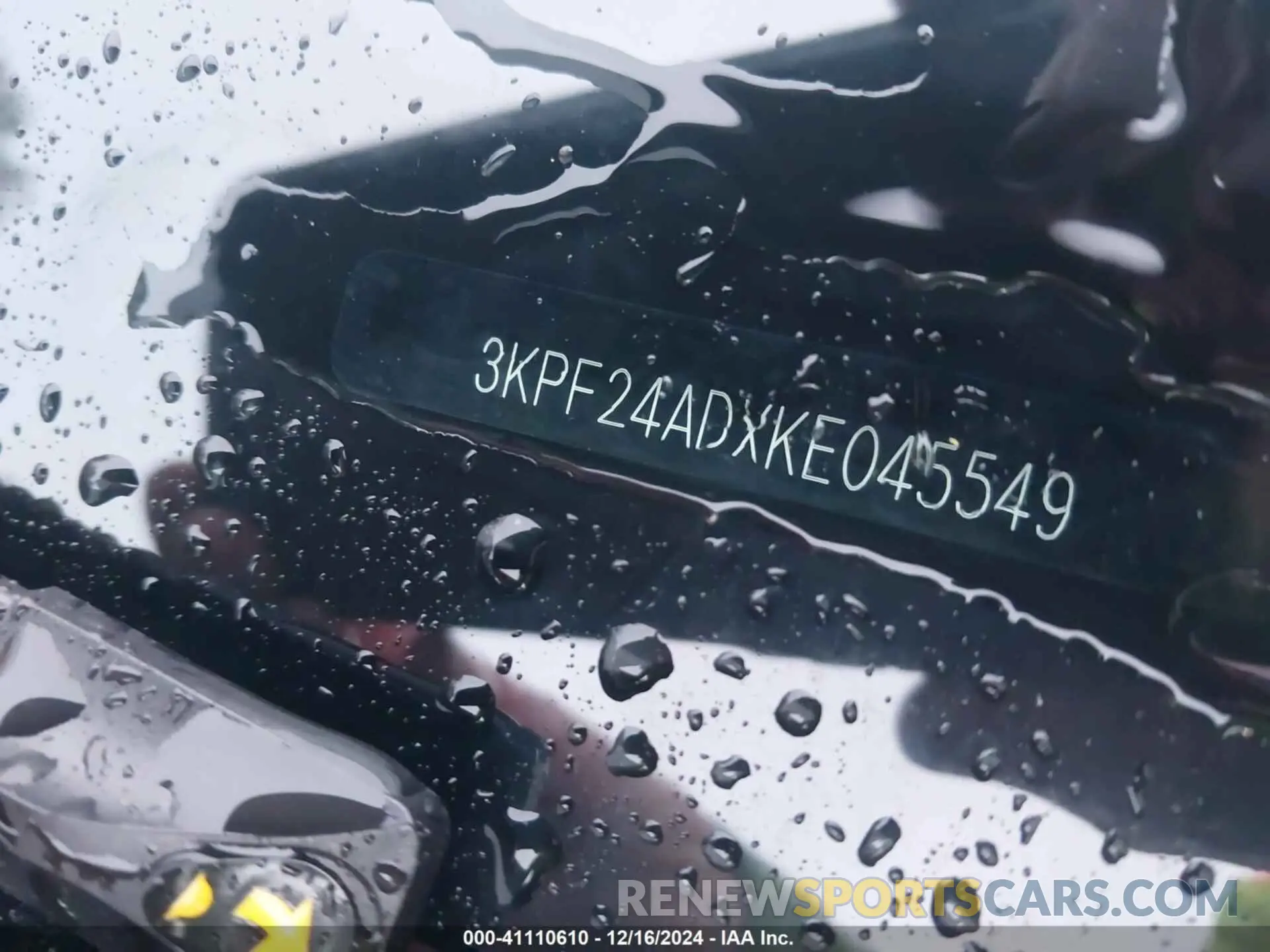 17 Photograph of a damaged car 3KPF24ADXKE045549 KIA FORTE 2019