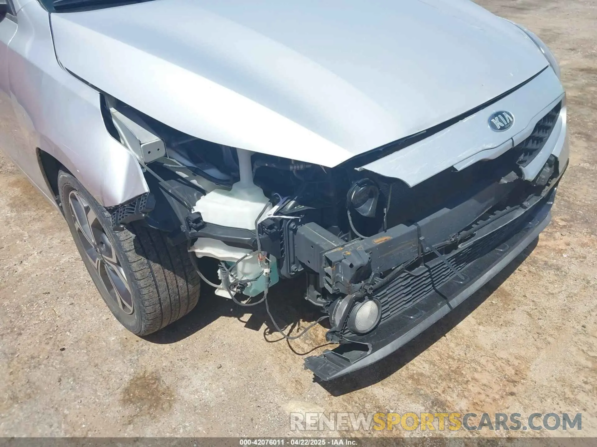 6 Photograph of a damaged car 3KPF24ADXKE075750 KIA FORTE 2019
