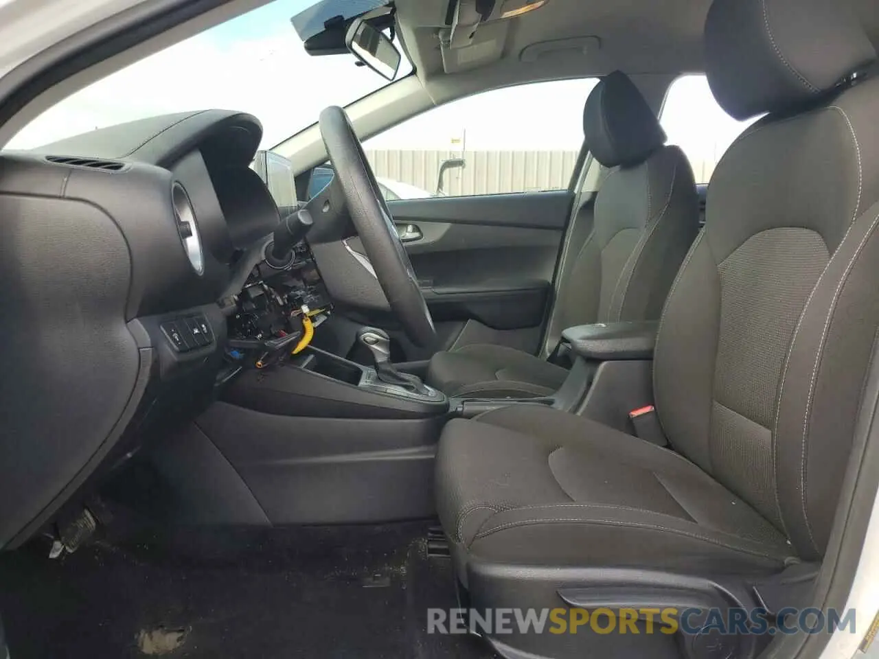 7 Photograph of a damaged car 3KPF24ADXKE093312 KIA FORTE 2019