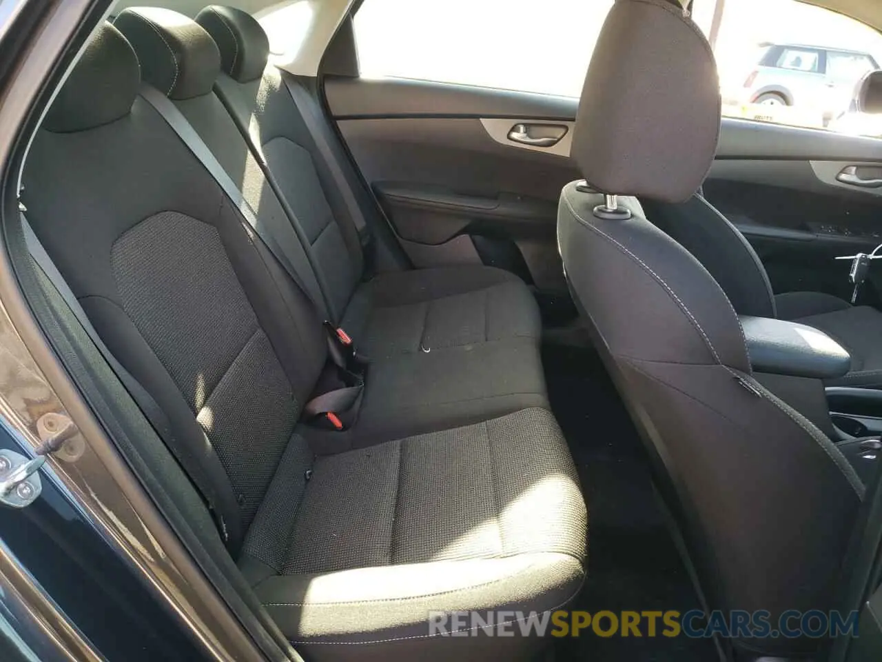 10 Photograph of a damaged car 3KPF24ADXKE103160 KIA FORTE 2019