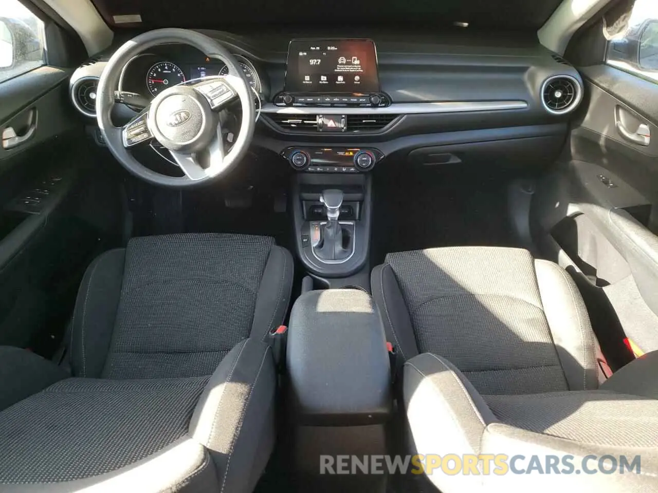 8 Photograph of a damaged car 3KPF24ADXKE103160 KIA FORTE 2019