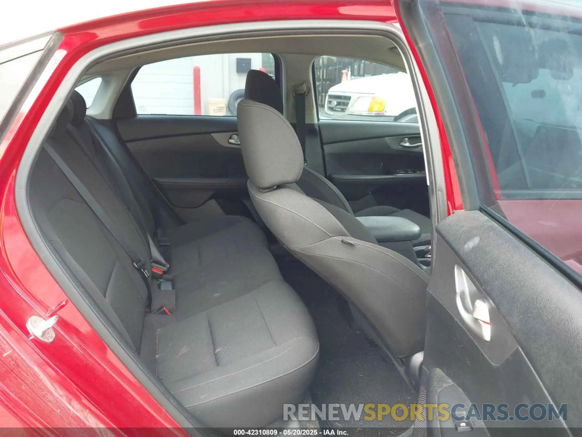 8 Photograph of a damaged car 3KPF24ADXKE108732 KIA FORTE 2019