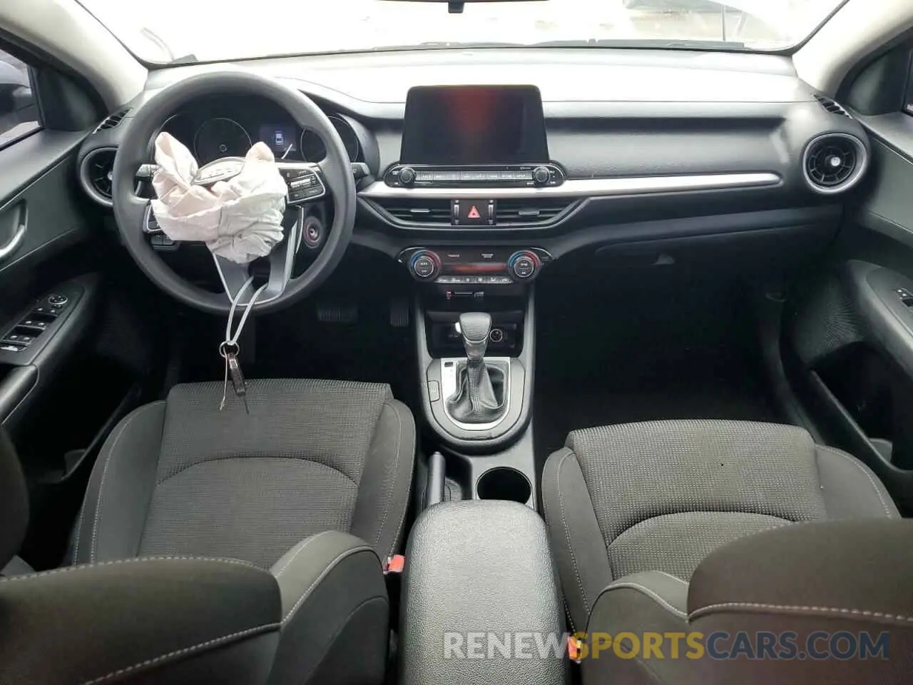 8 Photograph of a damaged car 3KPF24ADXKE108939 KIA FORTE 2019