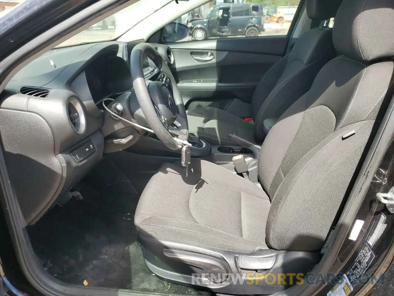 7 Photograph of a damaged car 3KPF24ADXKE119794 KIA FORTE 2019