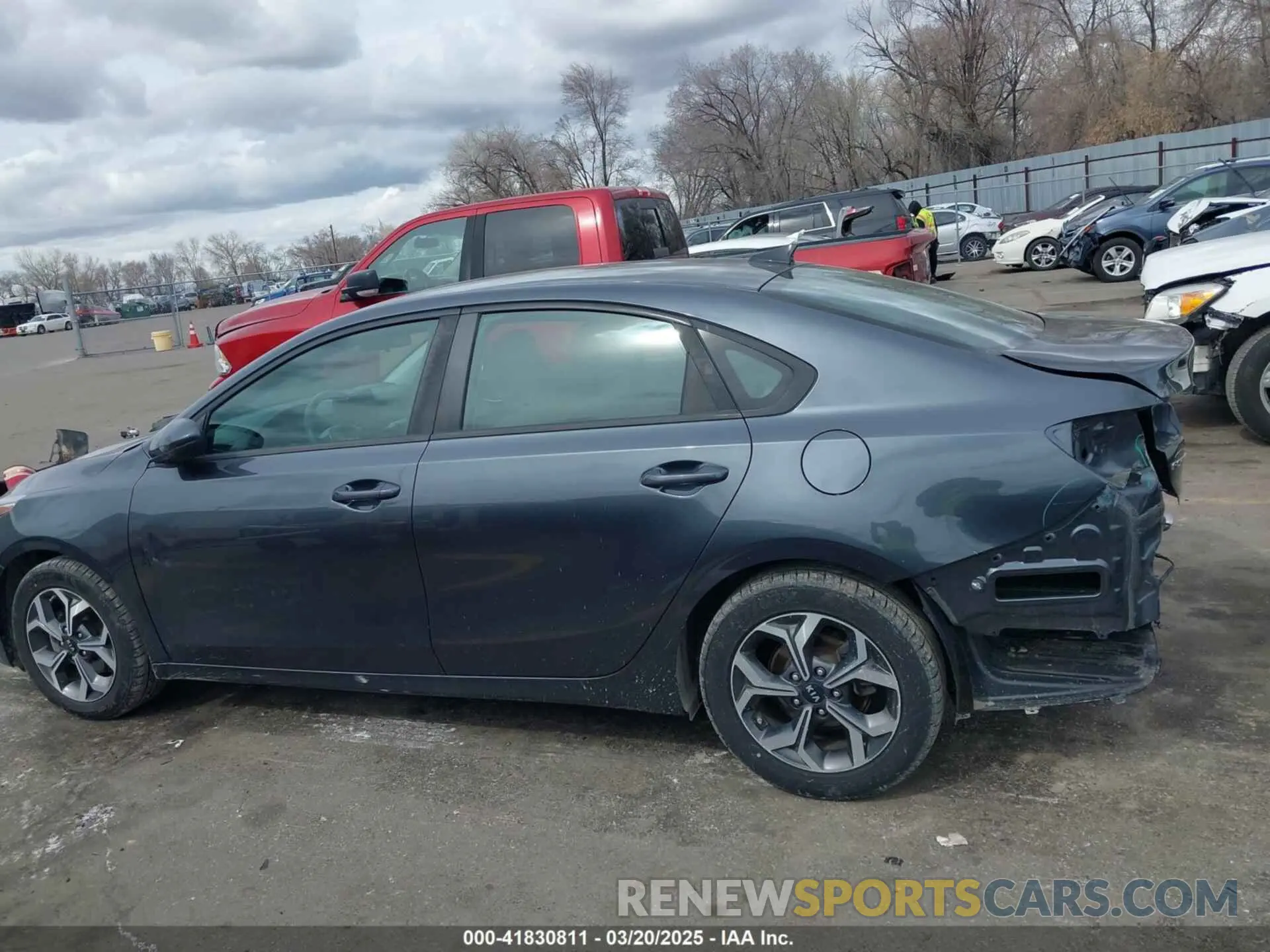 15 Photograph of a damaged car 3KPF24ADXKE122159 KIA FORTE 2019