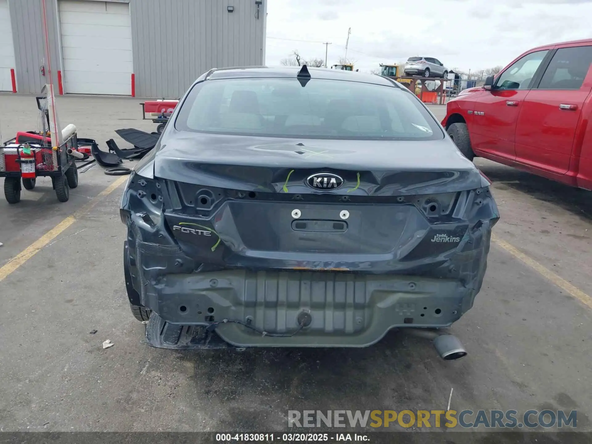 17 Photograph of a damaged car 3KPF24ADXKE122159 KIA FORTE 2019
