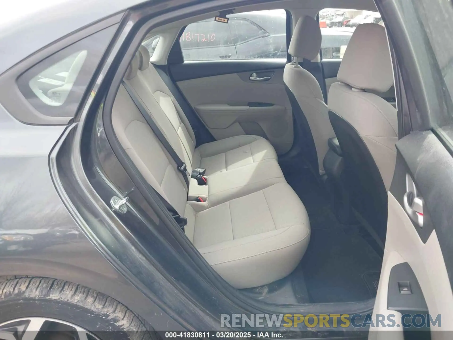 8 Photograph of a damaged car 3KPF24ADXKE122159 KIA FORTE 2019