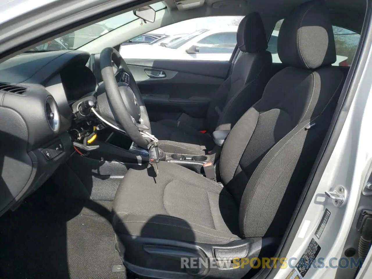 7 Photograph of a damaged car 3KPF24ADXKE137213 KIA FORTE 2019