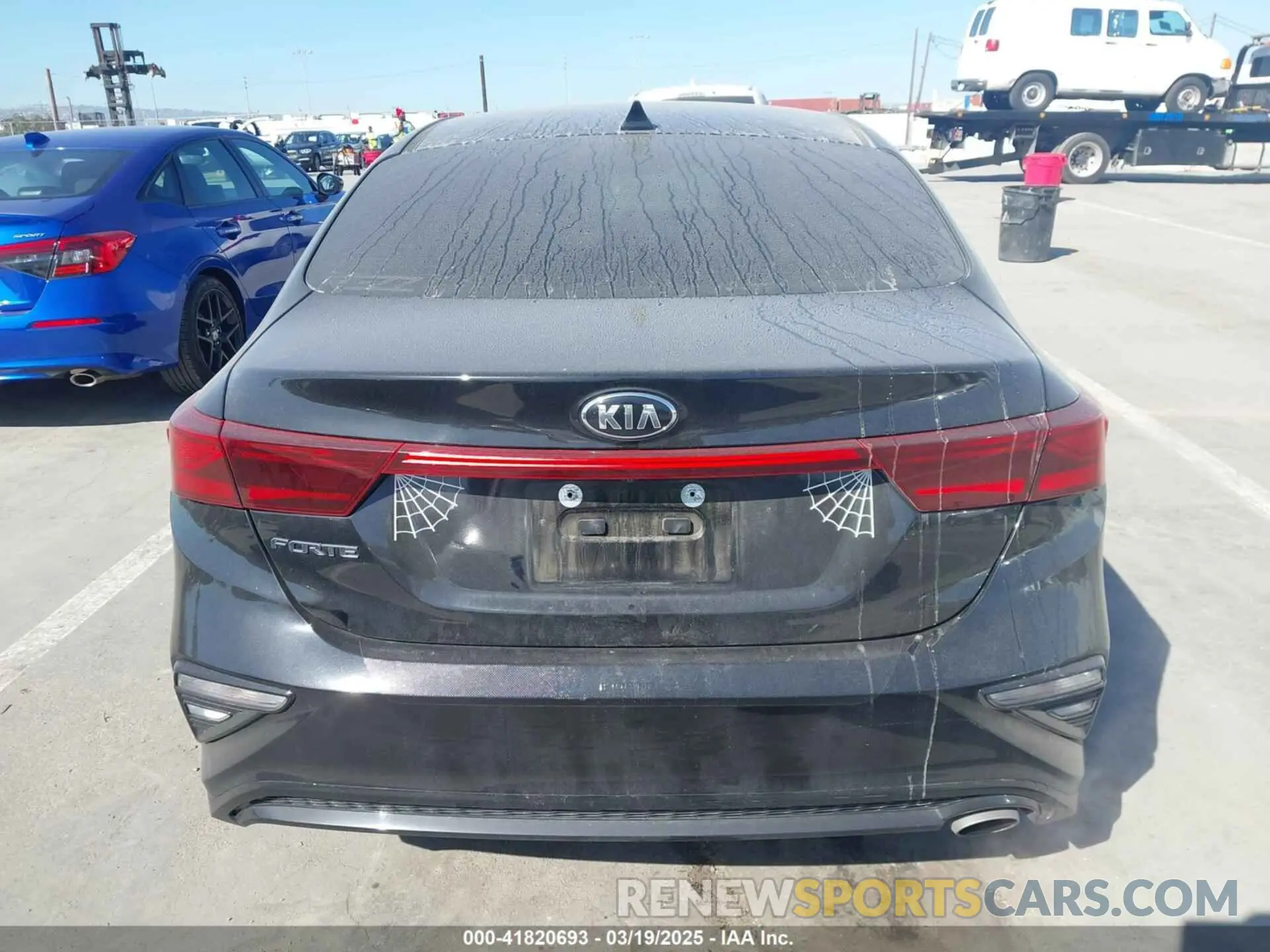 16 Photograph of a damaged car 3KPF24ADXKE137521 KIA FORTE 2019