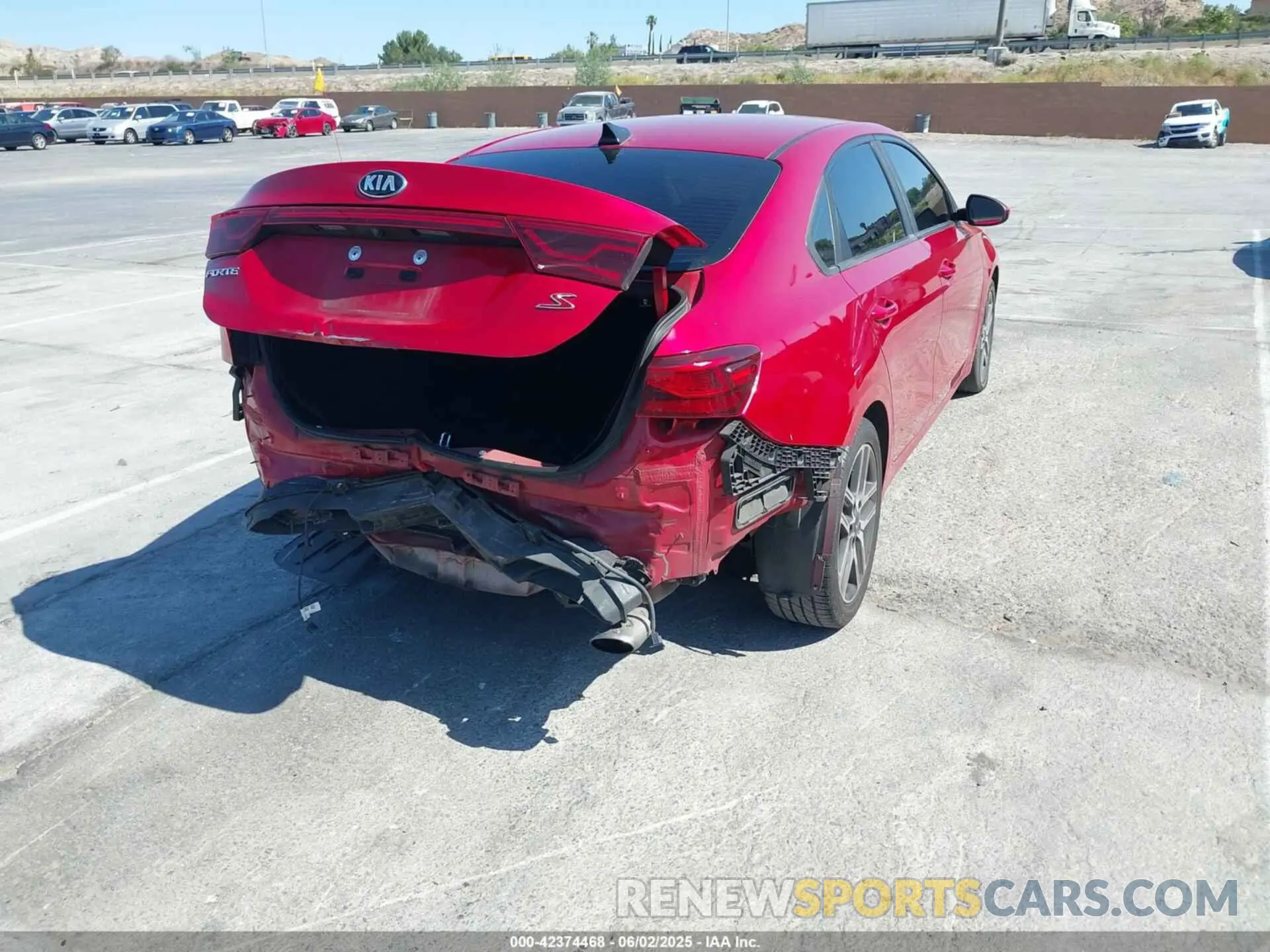 4 Photograph of a damaged car 3KPF34AD0KE006787 KIA FORTE 2019