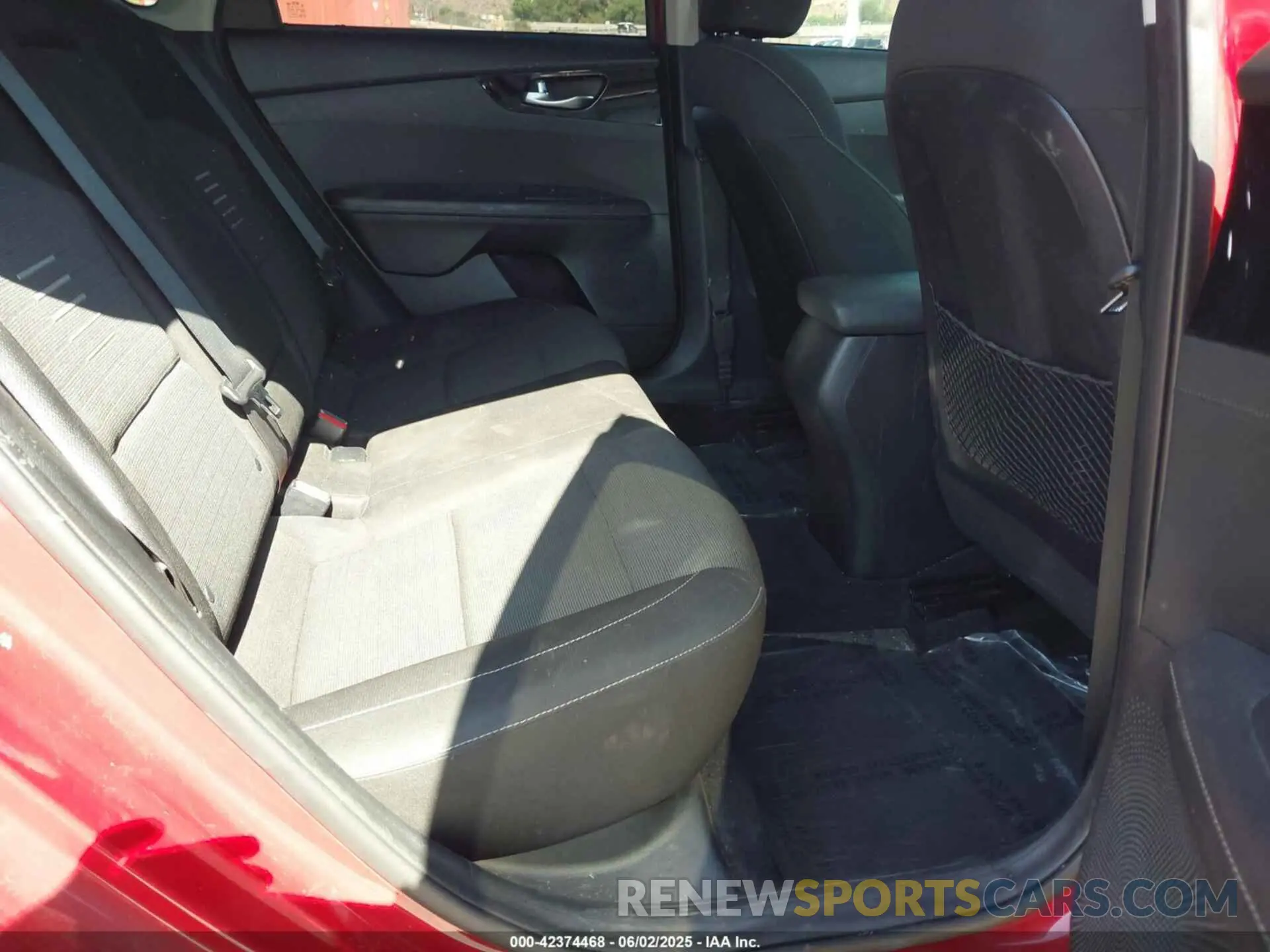 8 Photograph of a damaged car 3KPF34AD0KE006787 KIA FORTE 2019