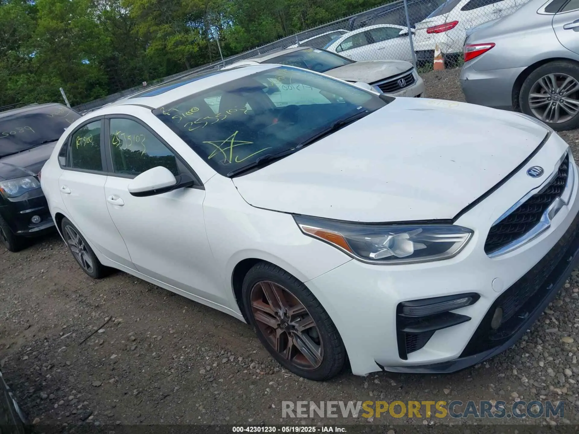 12 Photograph of a damaged car 3KPF34AD0KE027350 KIA FORTE 2019
