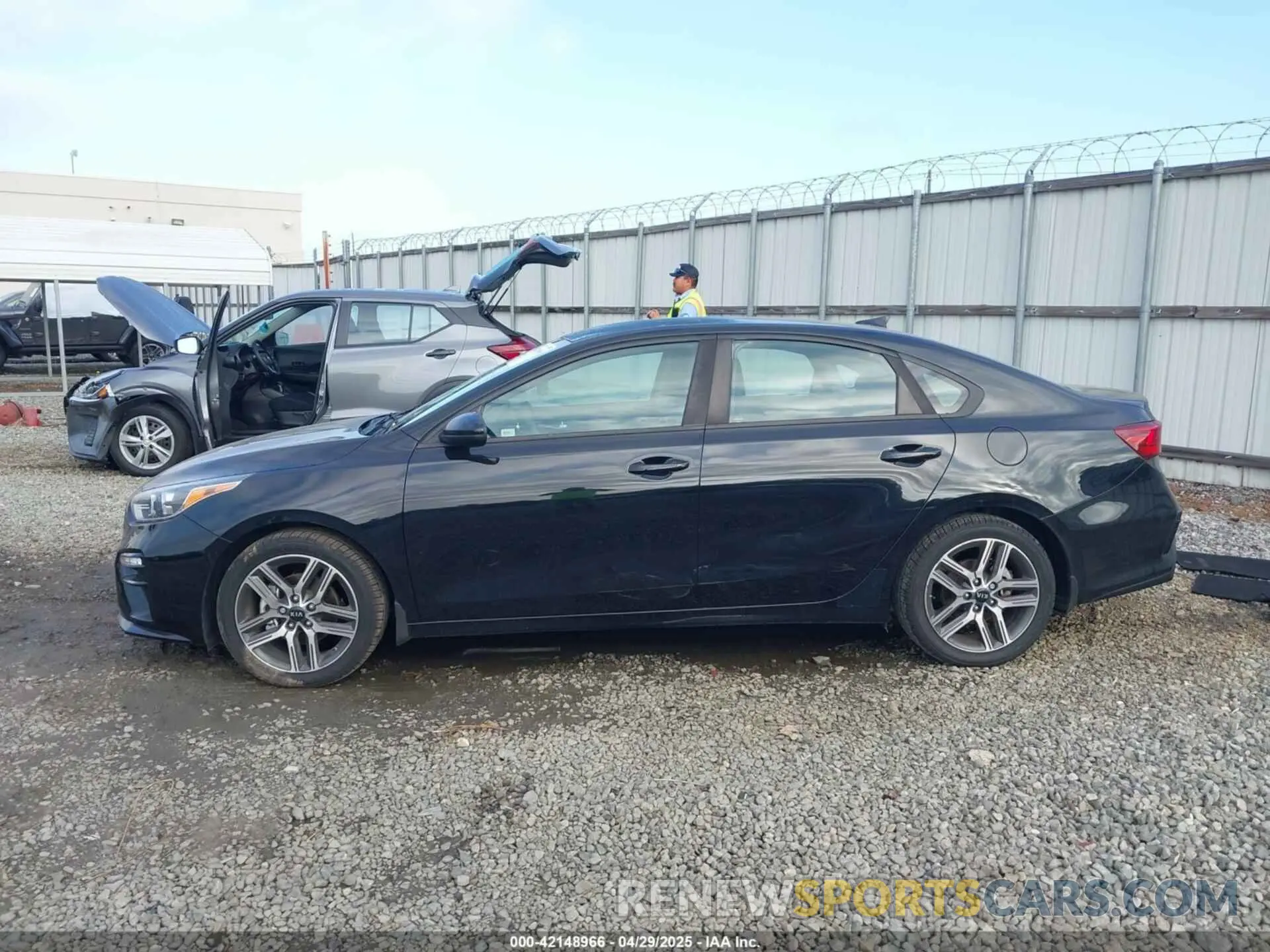 14 Photograph of a damaged car 3KPF34AD0KE110678 KIA FORTE 2019