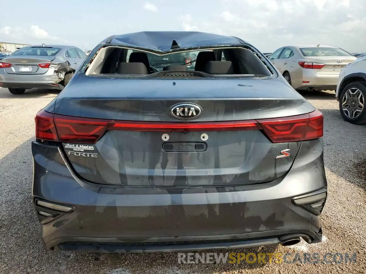 6 Photograph of a damaged car 3KPF34AD2KE017953 KIA FORTE 2019