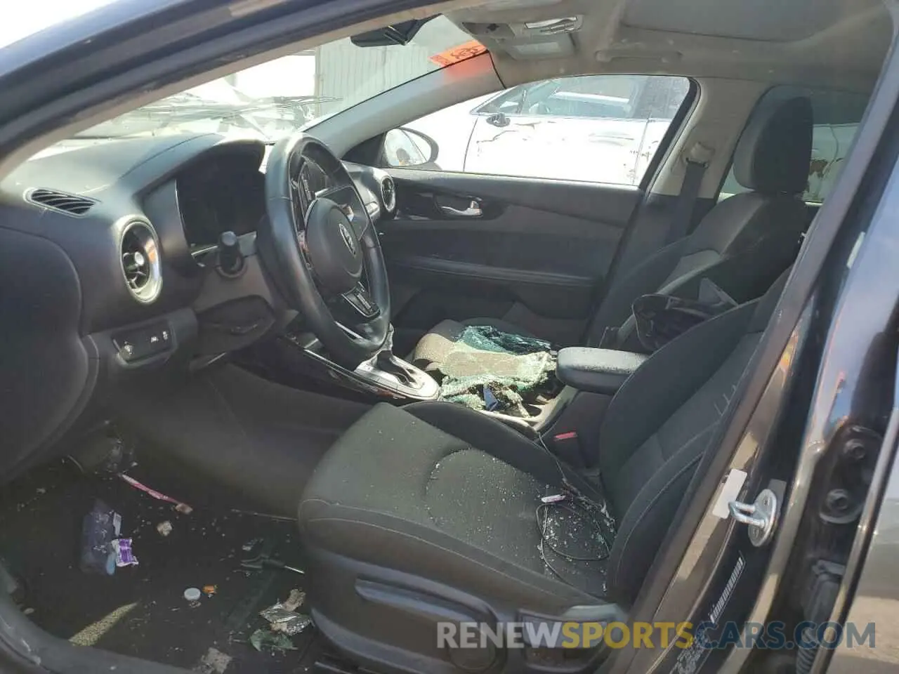7 Photograph of a damaged car 3KPF34AD2KE017953 KIA FORTE 2019