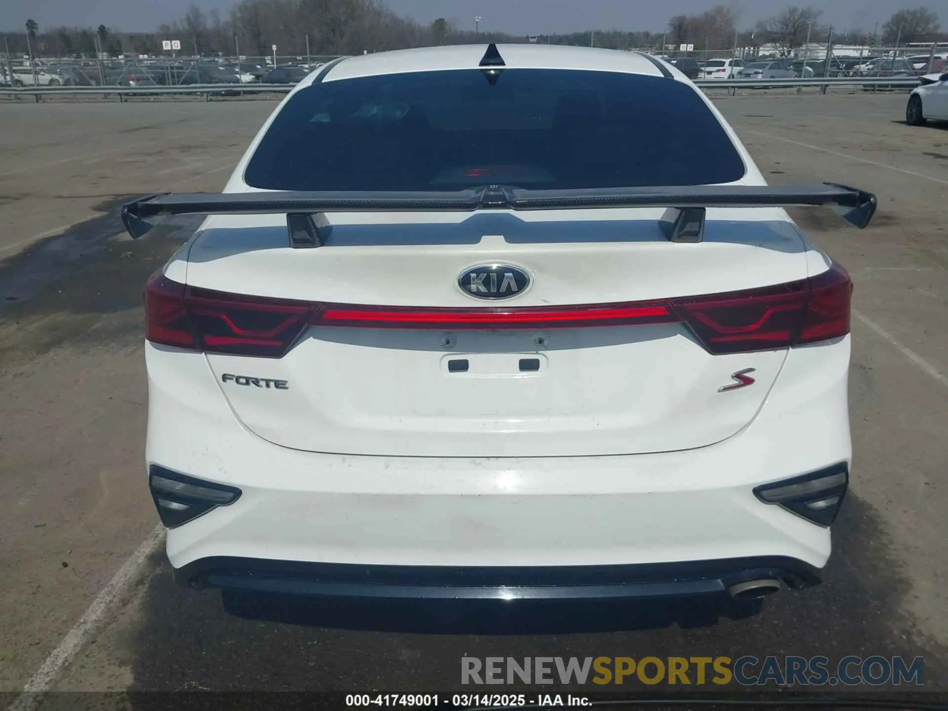 16 Photograph of a damaged car 3KPF34AD2KE028516 KIA FORTE 2019