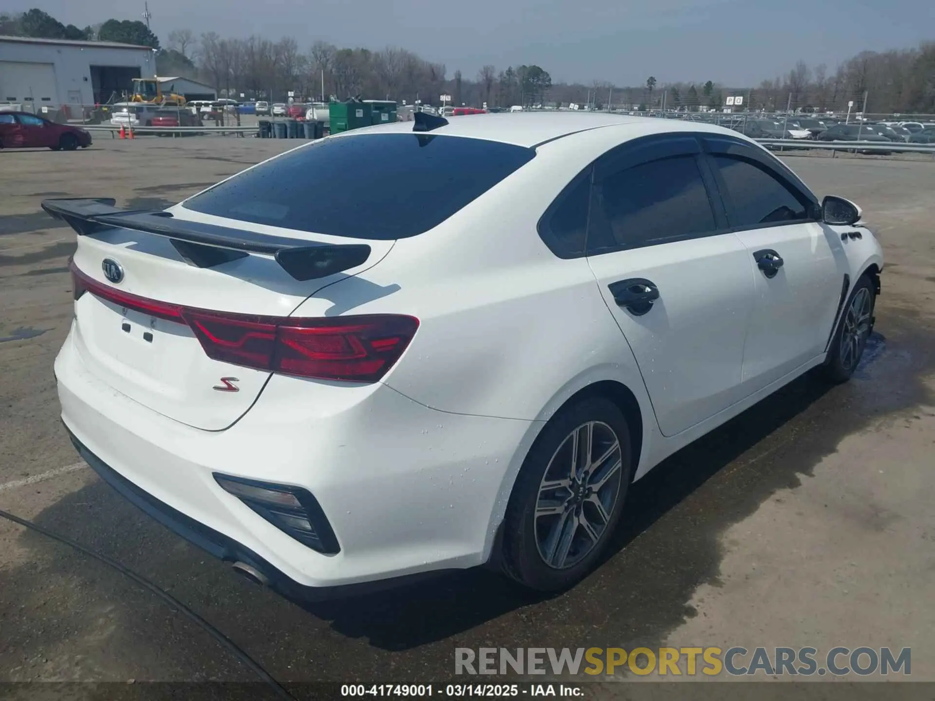4 Photograph of a damaged car 3KPF34AD2KE028516 KIA FORTE 2019